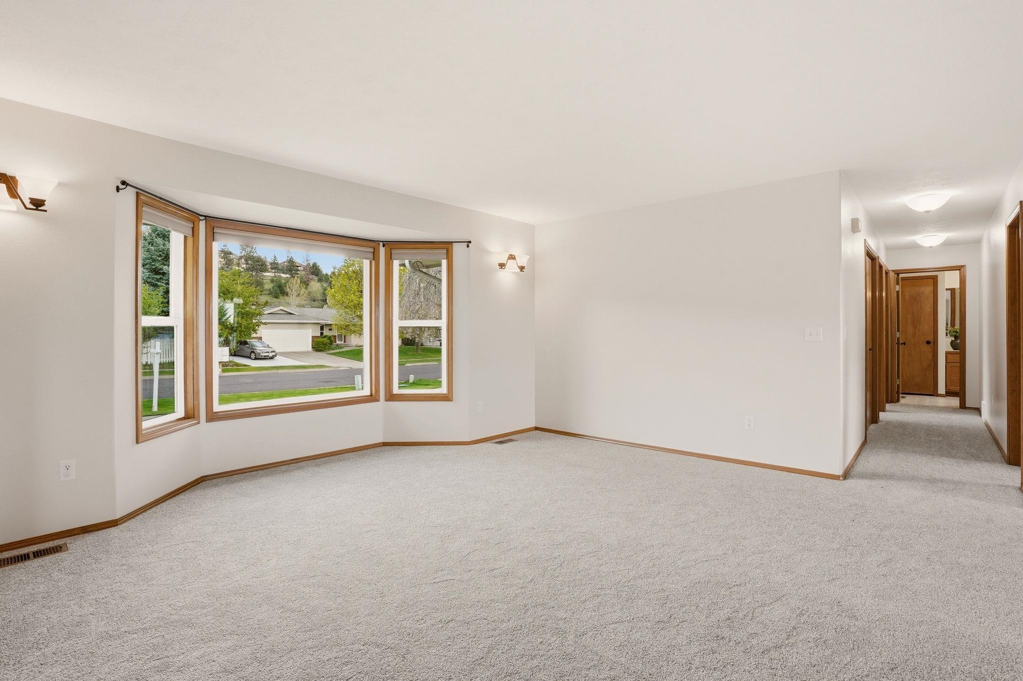 10811 N Danbury St - Photo 19