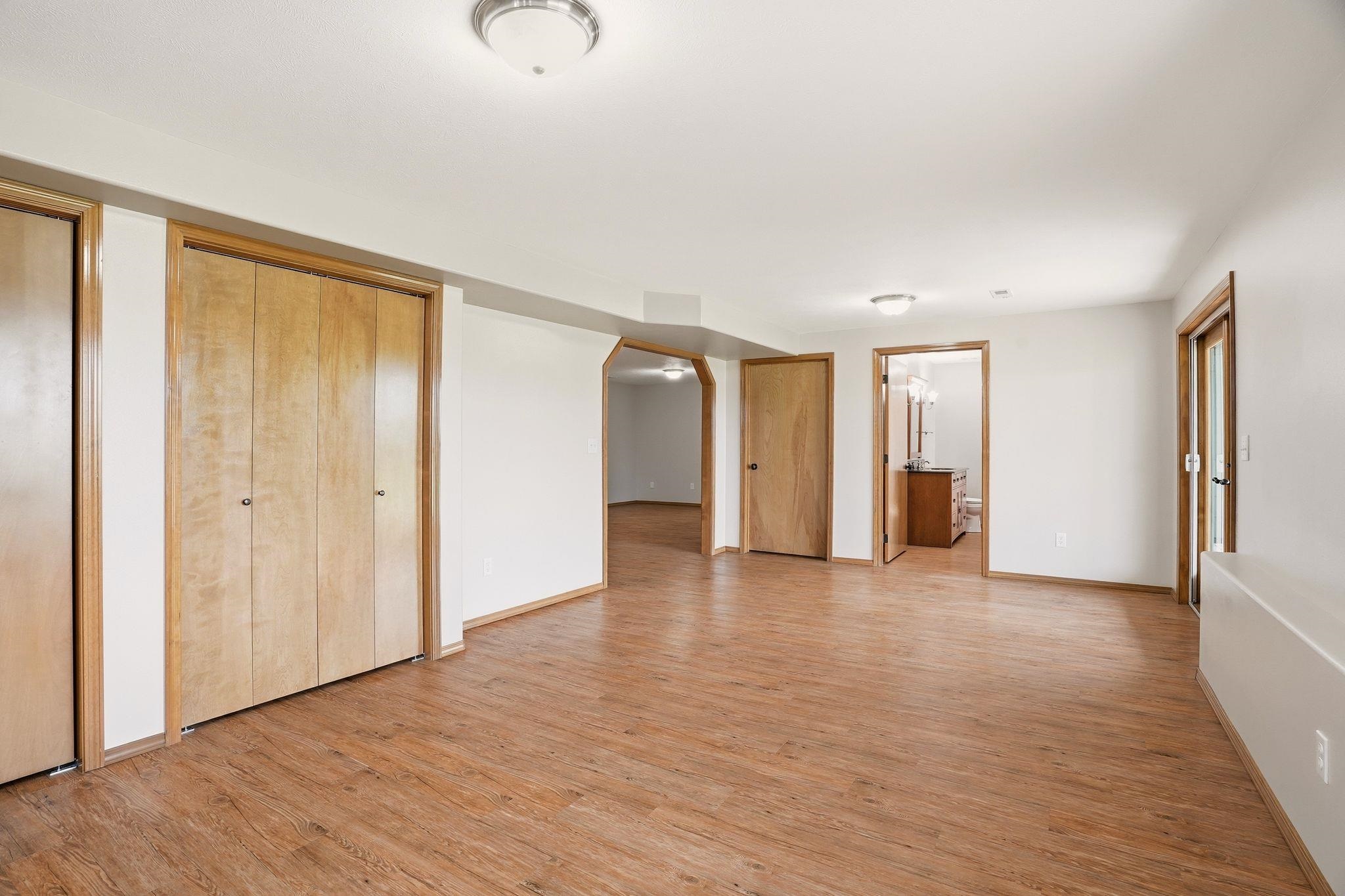 10811 N Danbury St - Photo 25