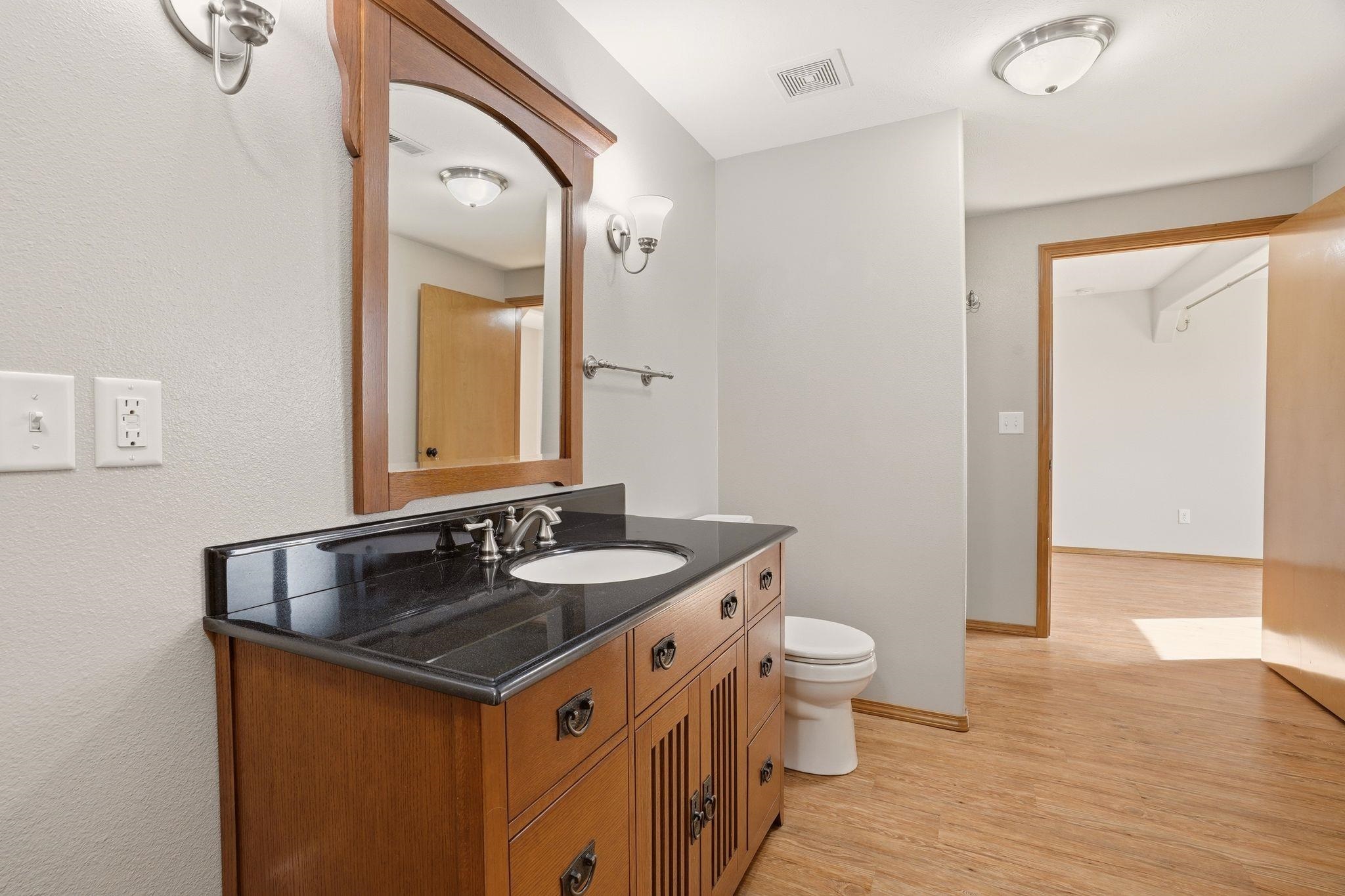10811 N Danbury St - Photo 26