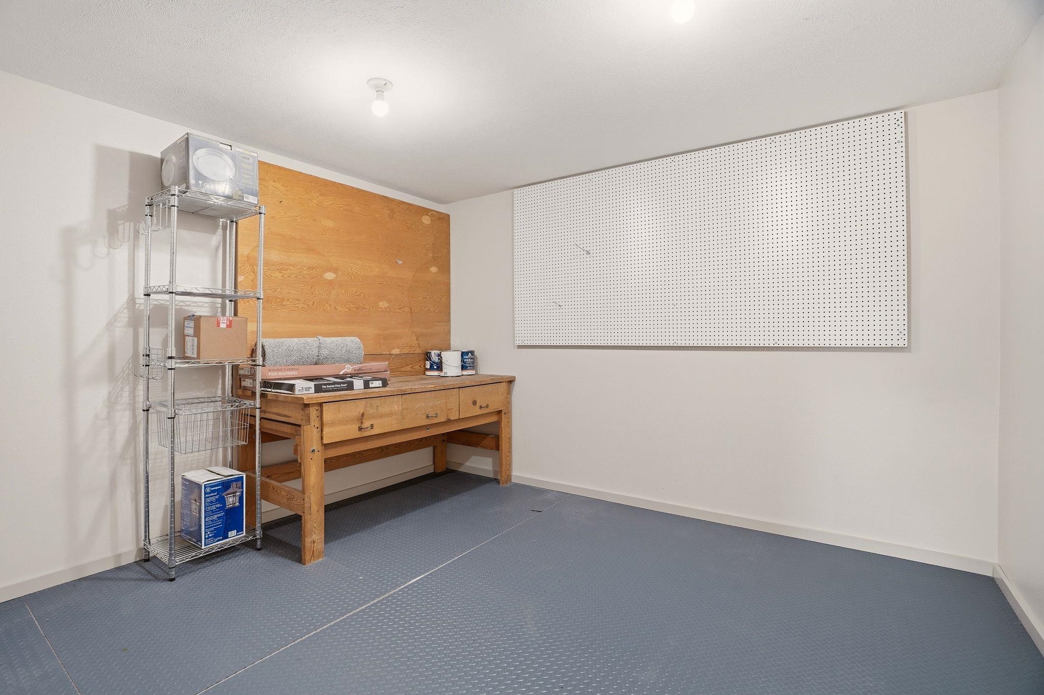 10811 N Danbury St - Photo 36