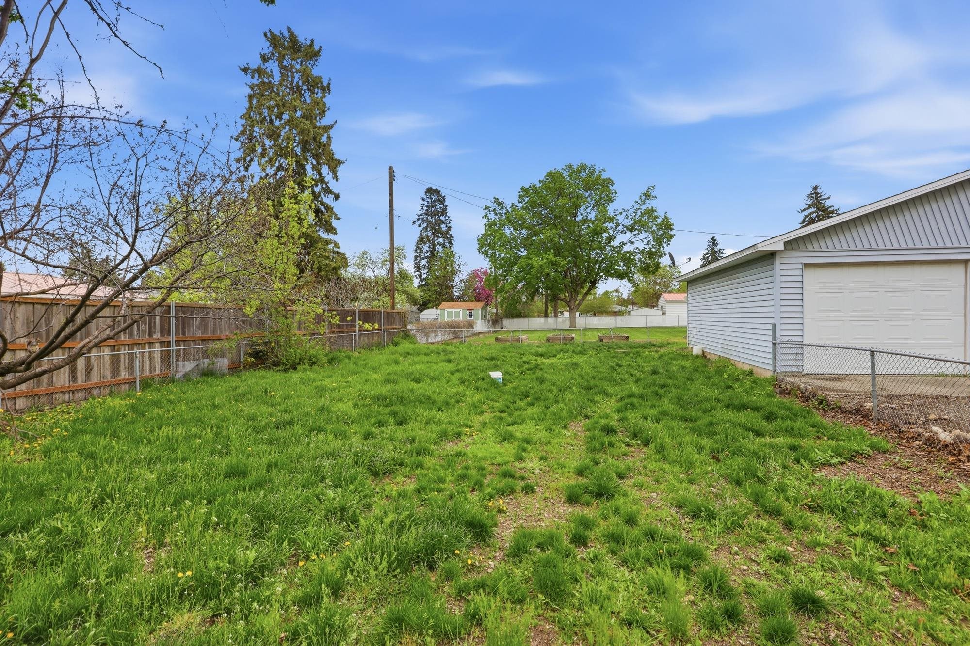 7907 E Indiana Ave - Photo 21
