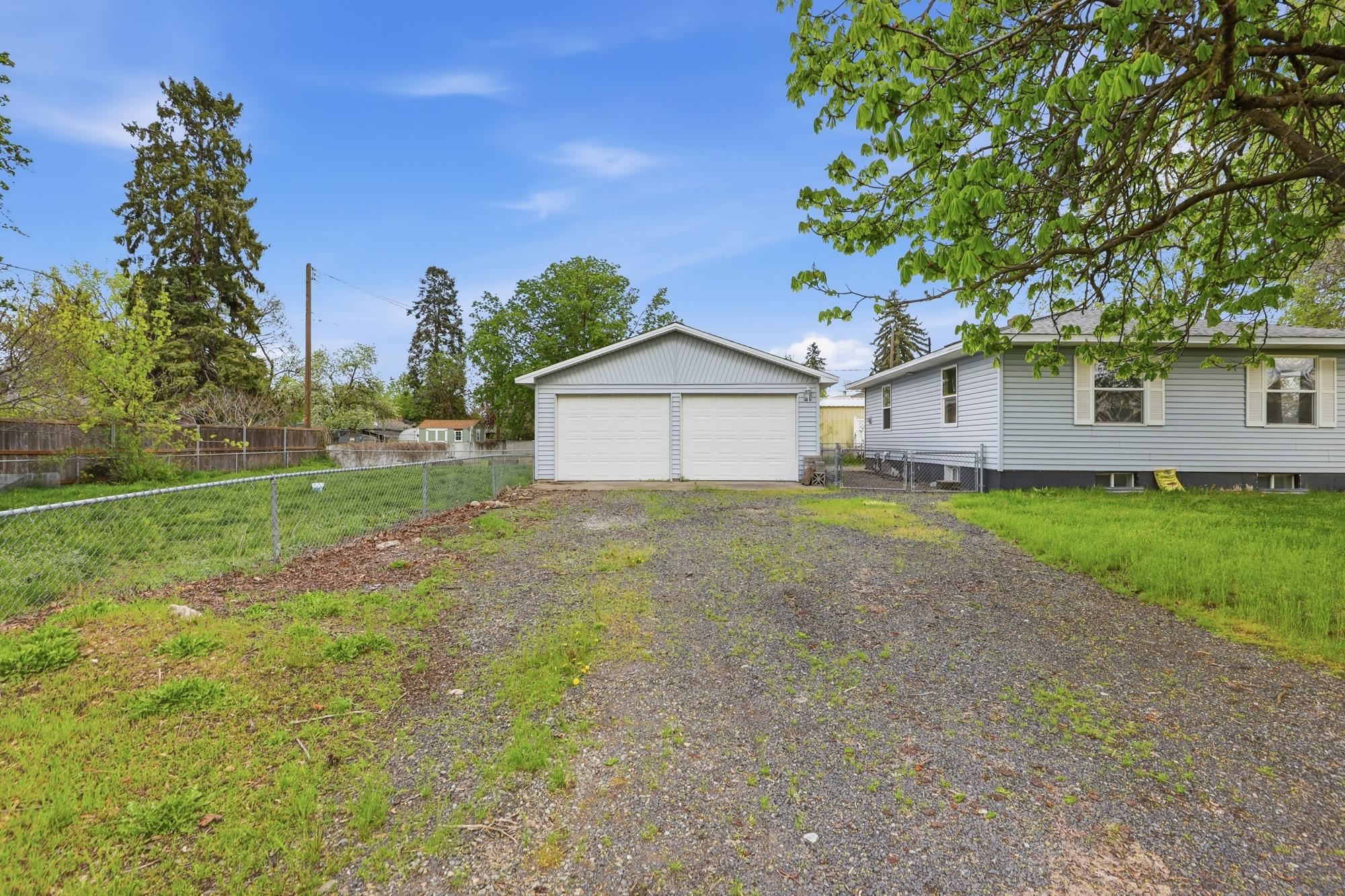 7907 E Indiana Ave - Photo 24