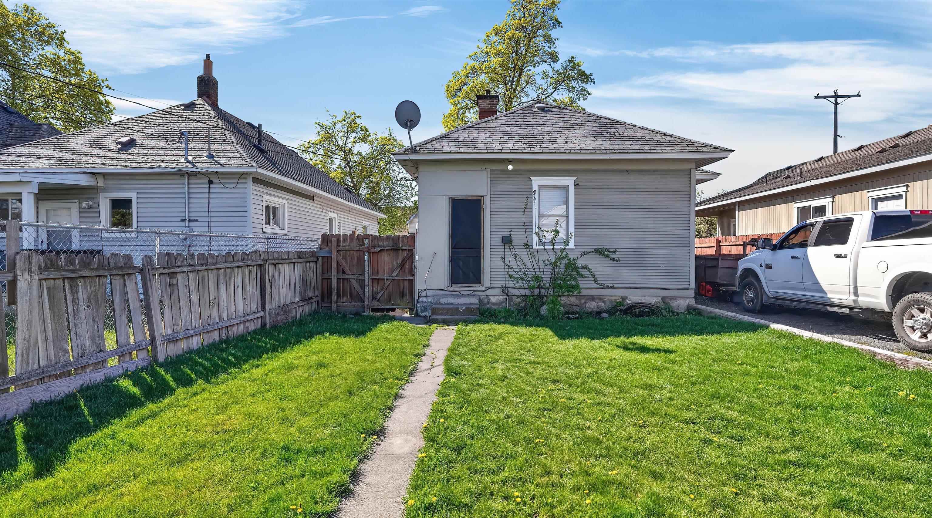 2224 W Boone Ave - Photo 23