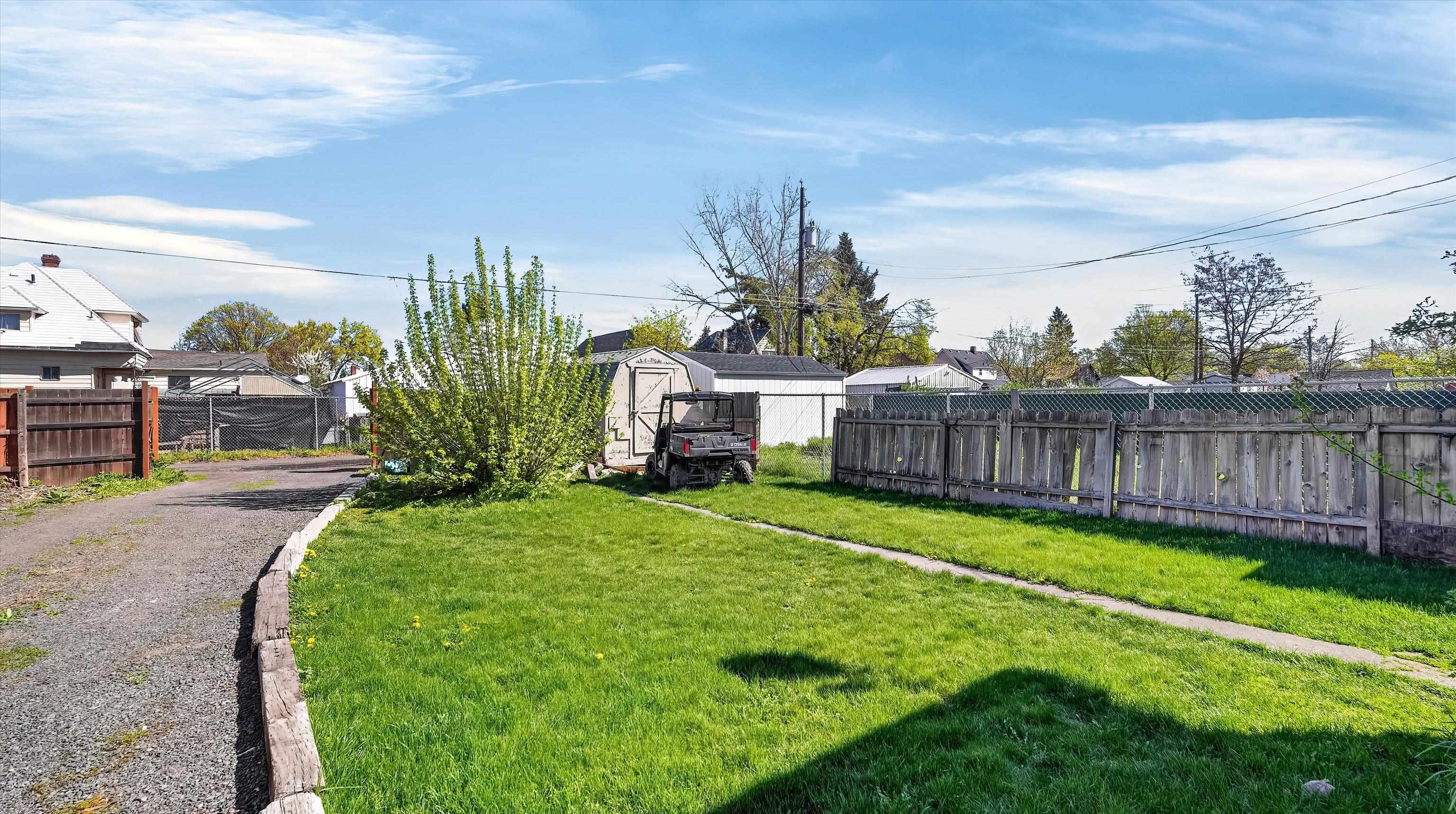 2224 W Boone Ave - Photo 24