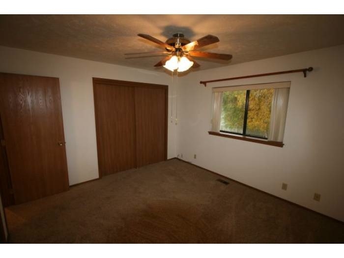 513 S Skipworth Ct - Photo 9