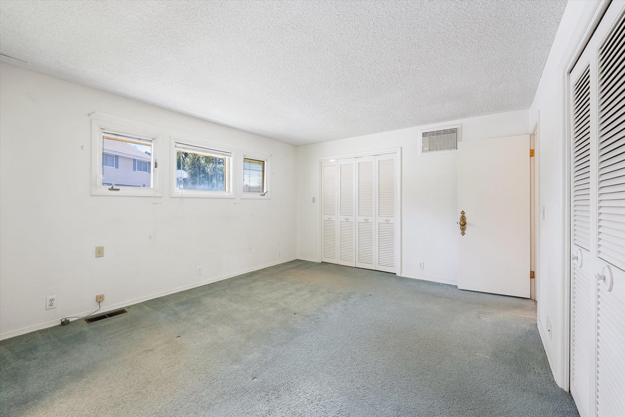 608 S G St - Photo 17
