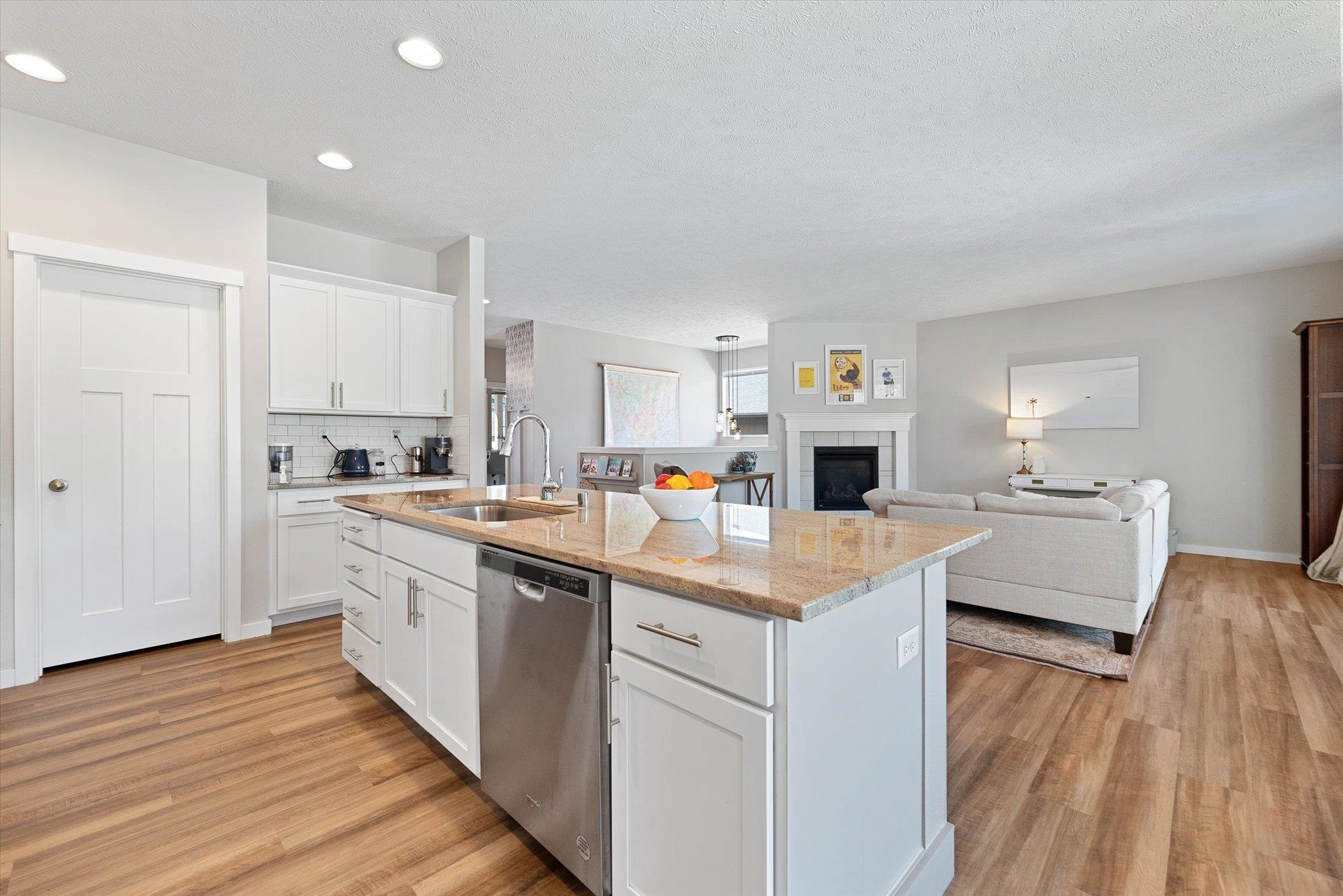 3315 S Custer Ln - Photo 7