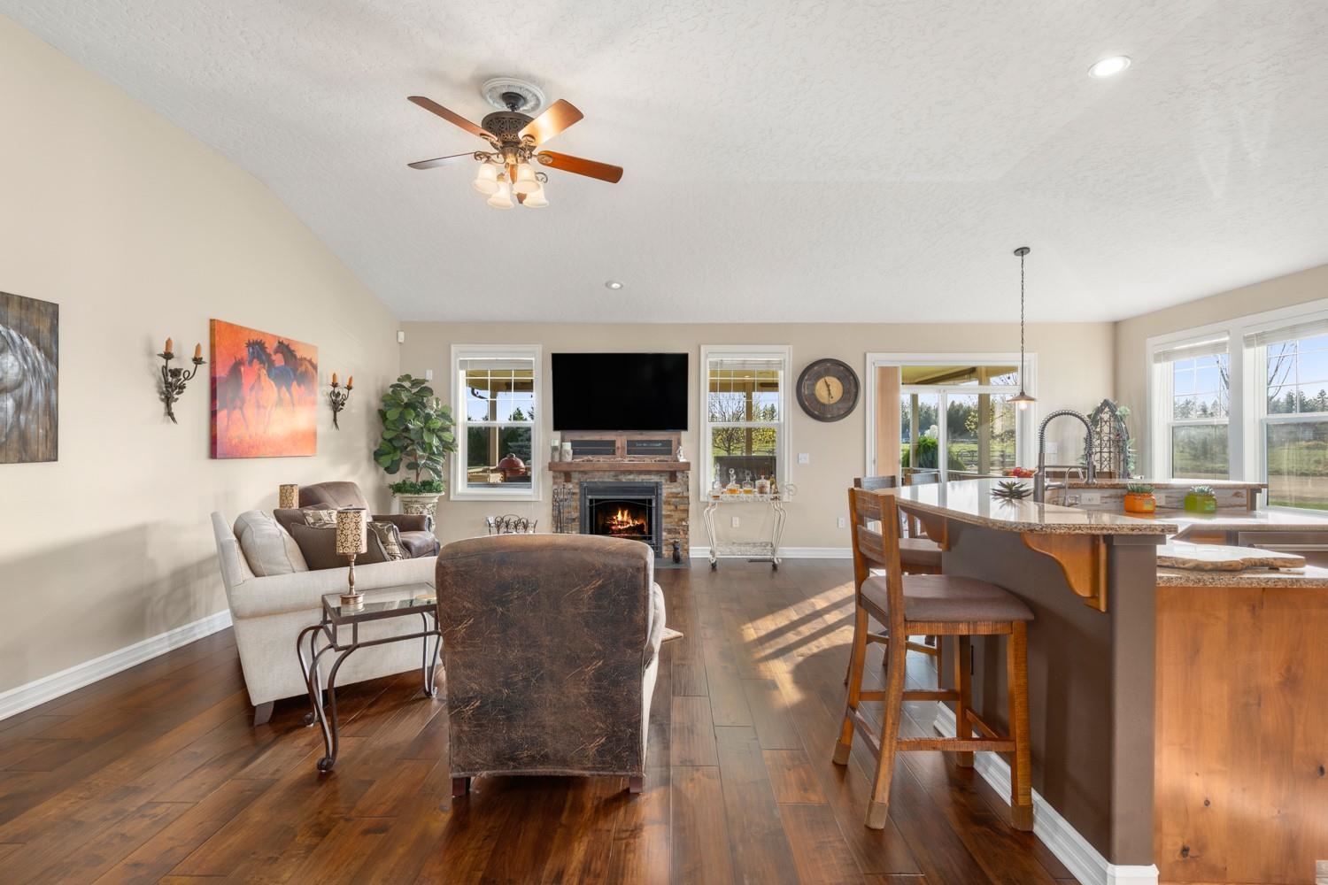 1709 W Cinnibar Ln - Photo 33
