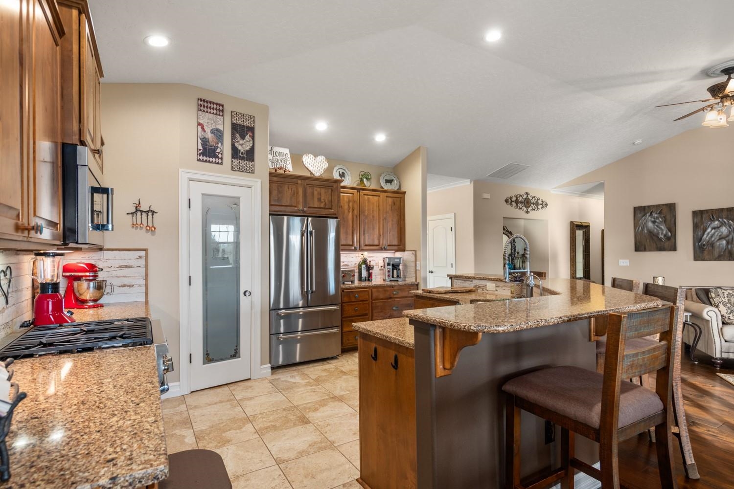1709 W Cinnibar Ln - Photo 38