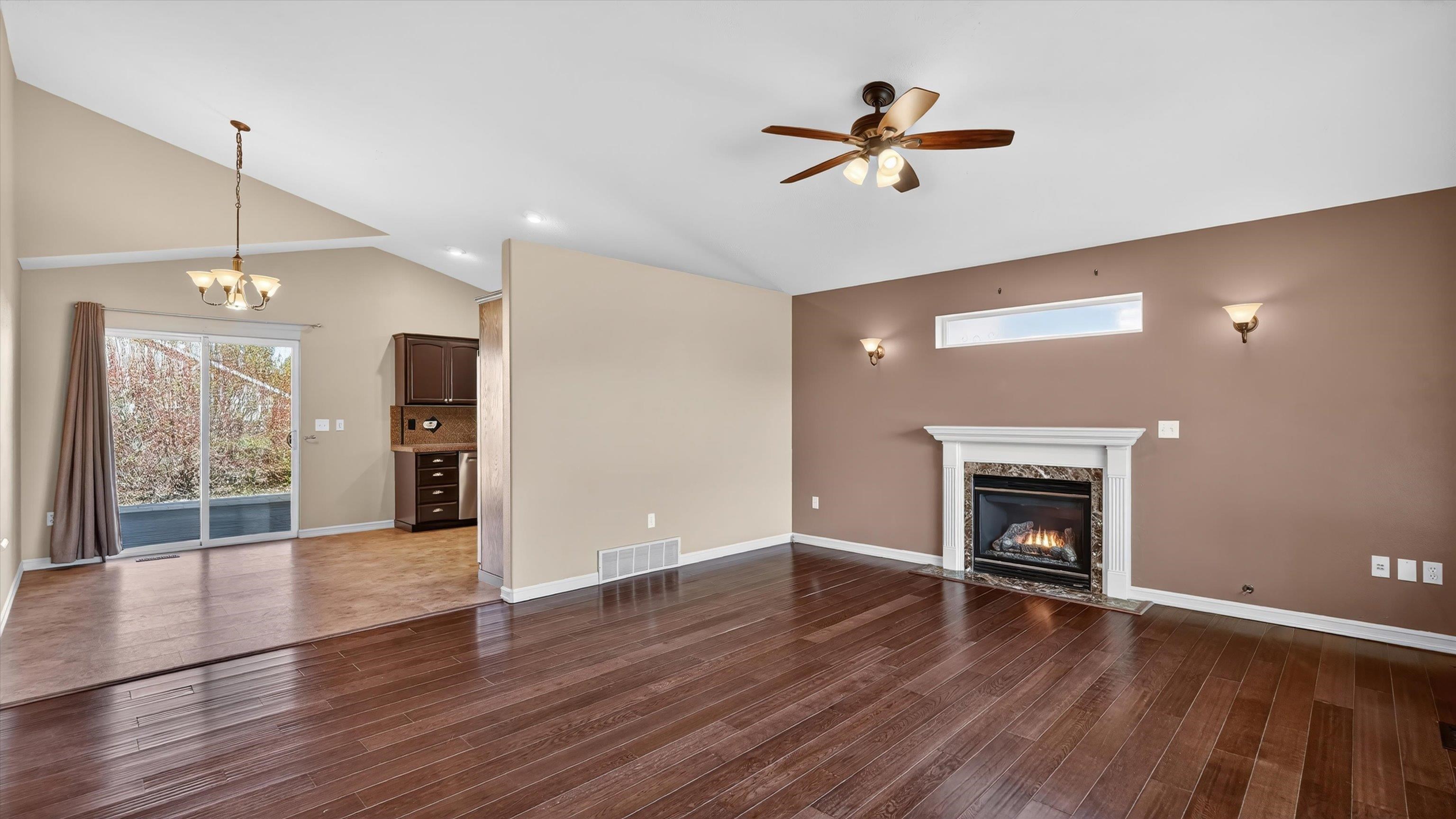 17925 N Colton Ct - Photo 5