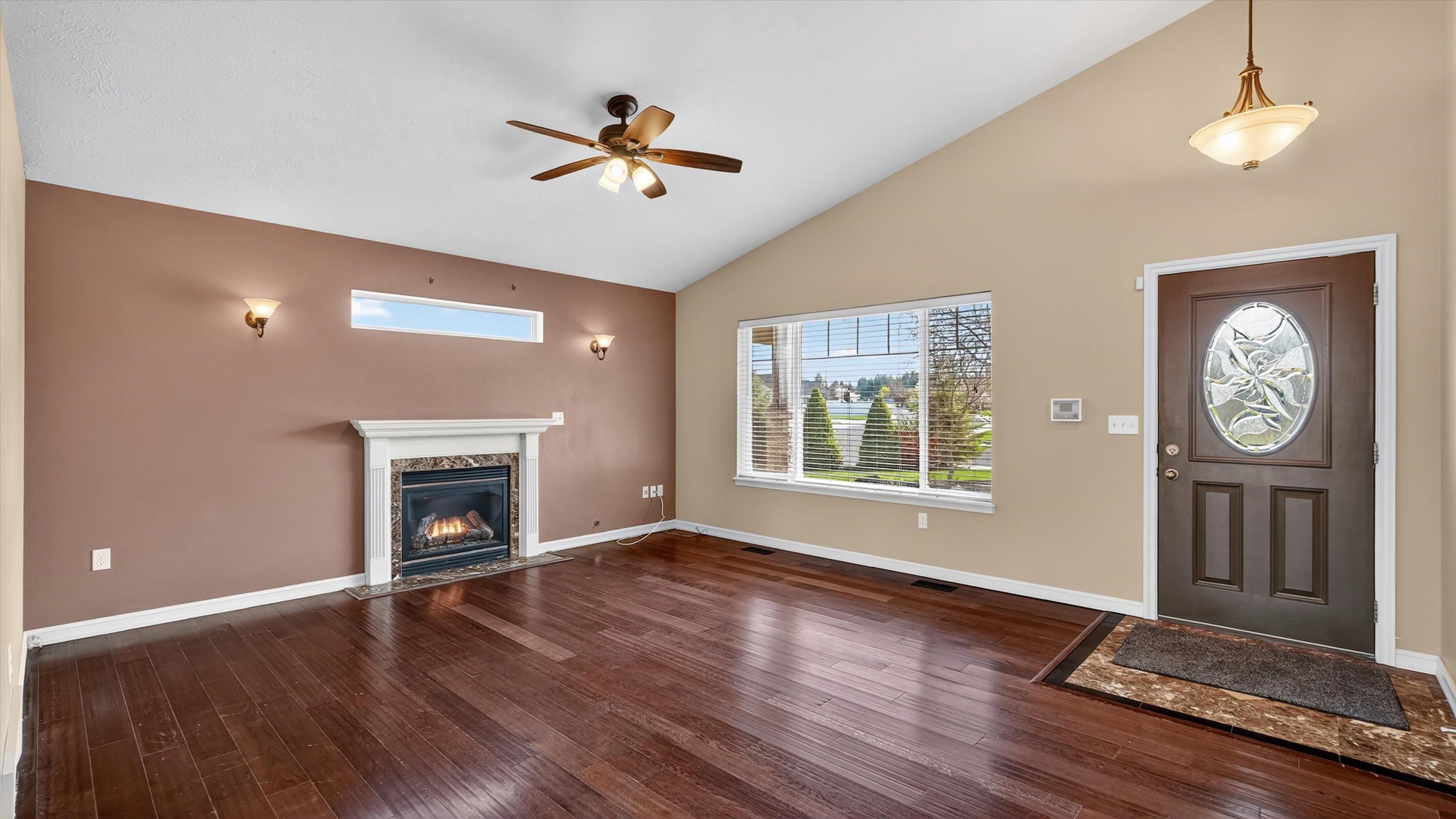 17925 N Colton Ct - Photo 8