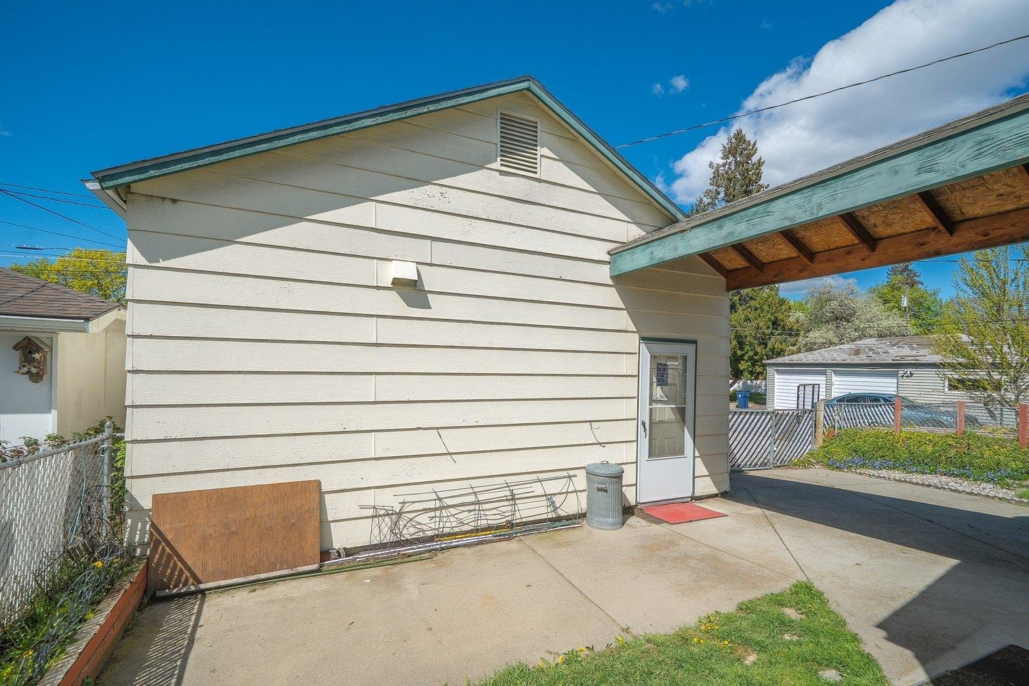4011 N Hawthorne St - Photo 37