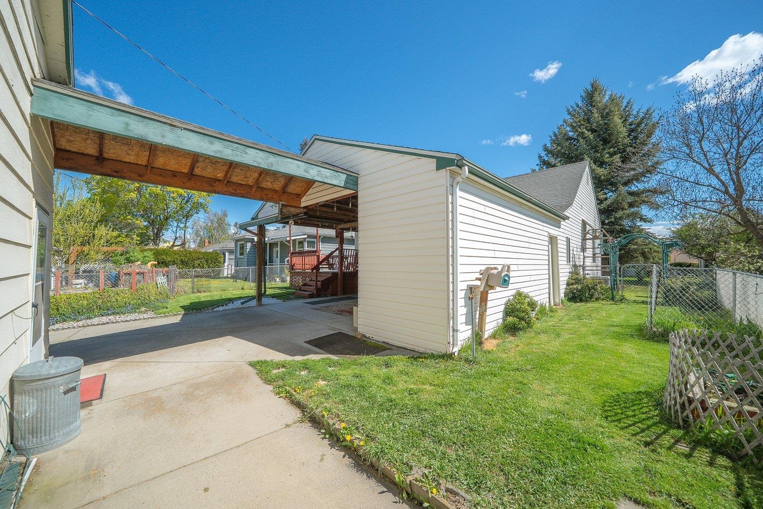 4011 N Hawthorne St - Photo 41