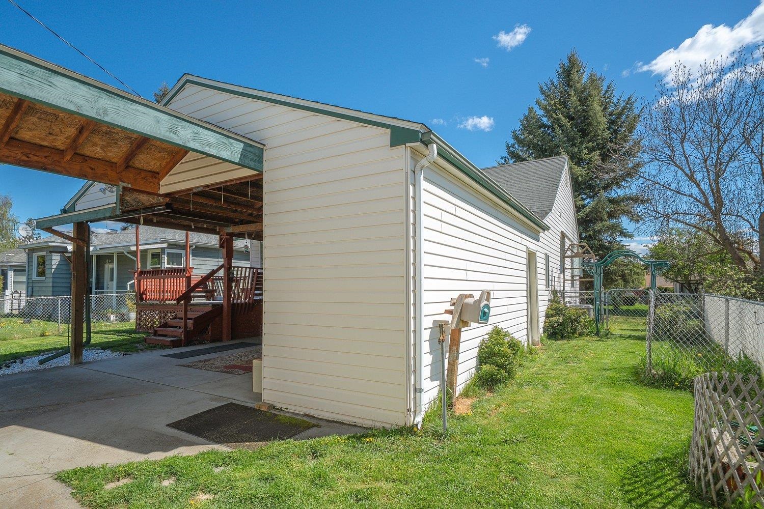4011 N Hawthorne St - Photo 42