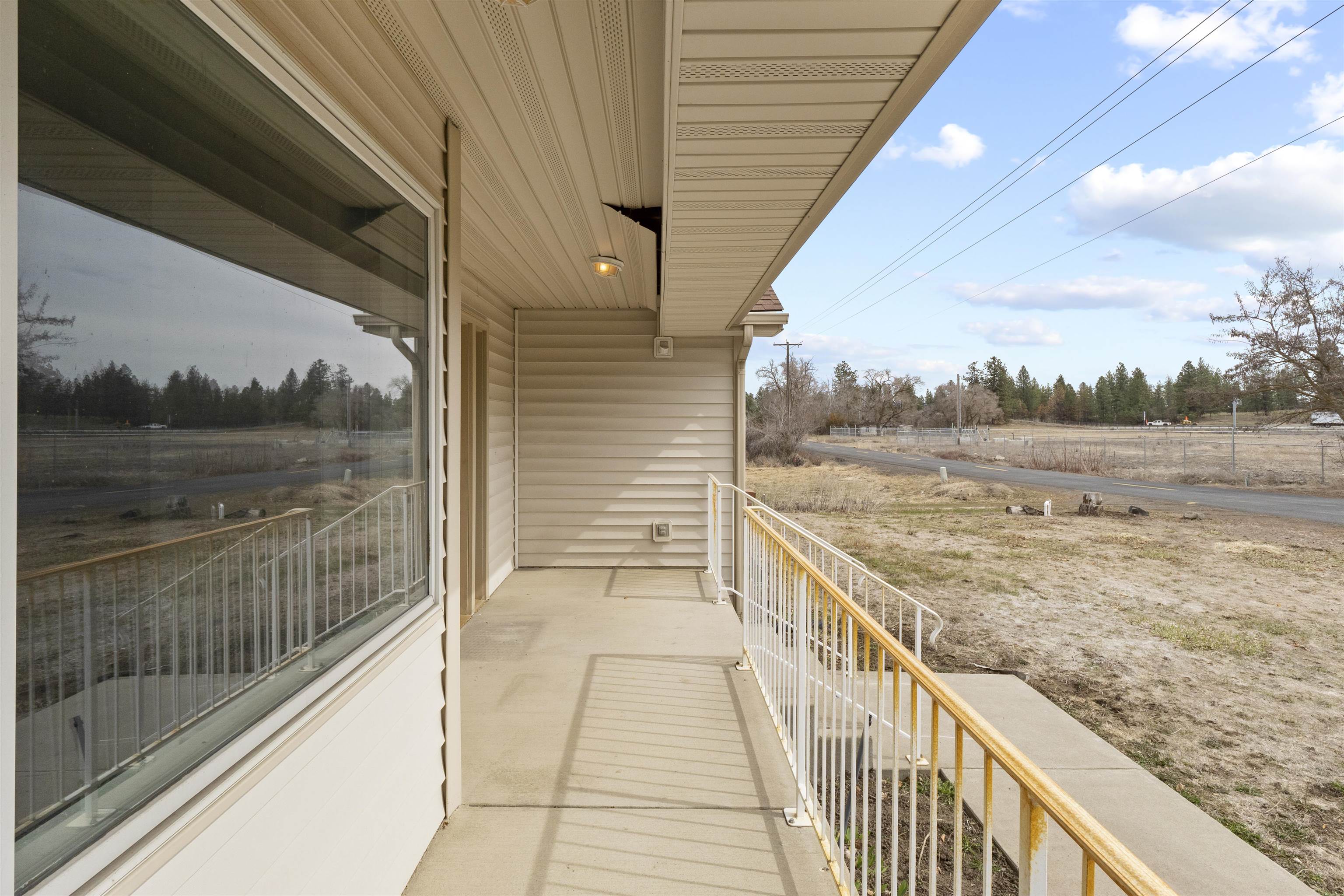 5704 W Garden Springs Rd - Photo 5