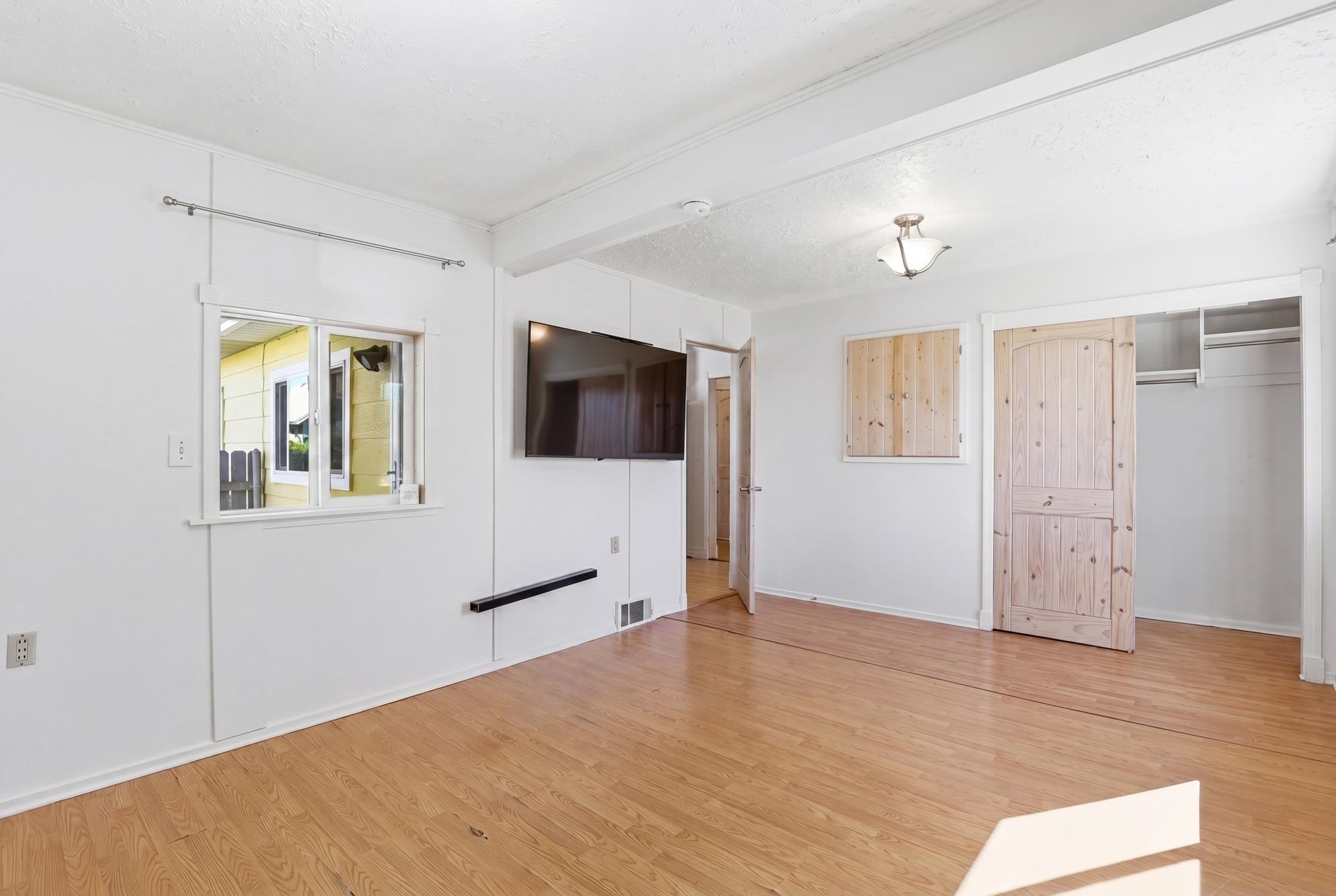 1634 E Providence Ave - Photo 17