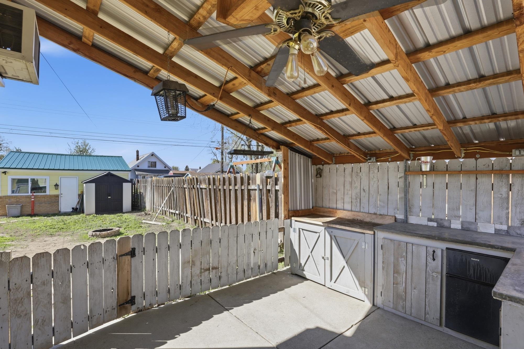1634 E Providence Ave - Photo 26