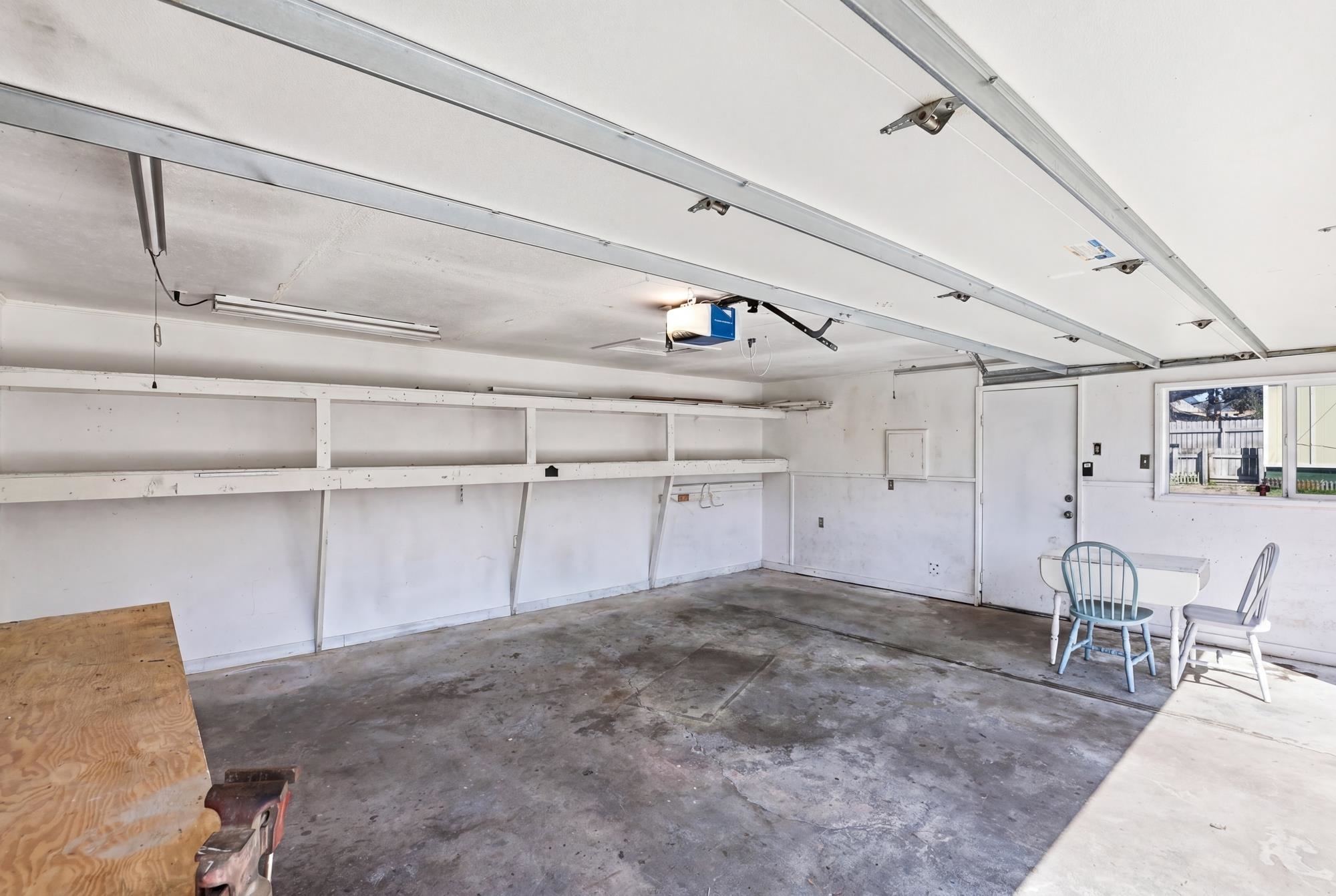 1634 E Providence Ave - Photo 33