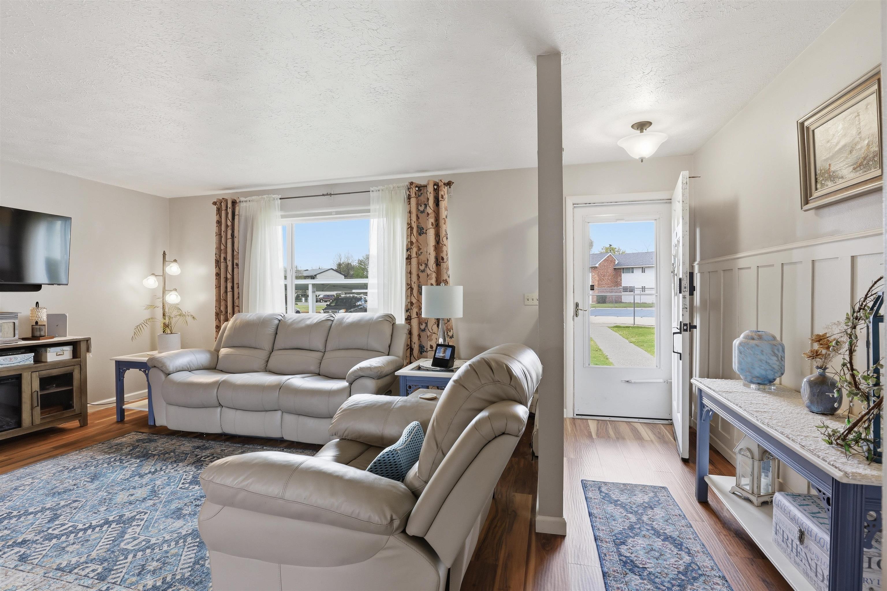 250 N Raymond Rd - Photo 4