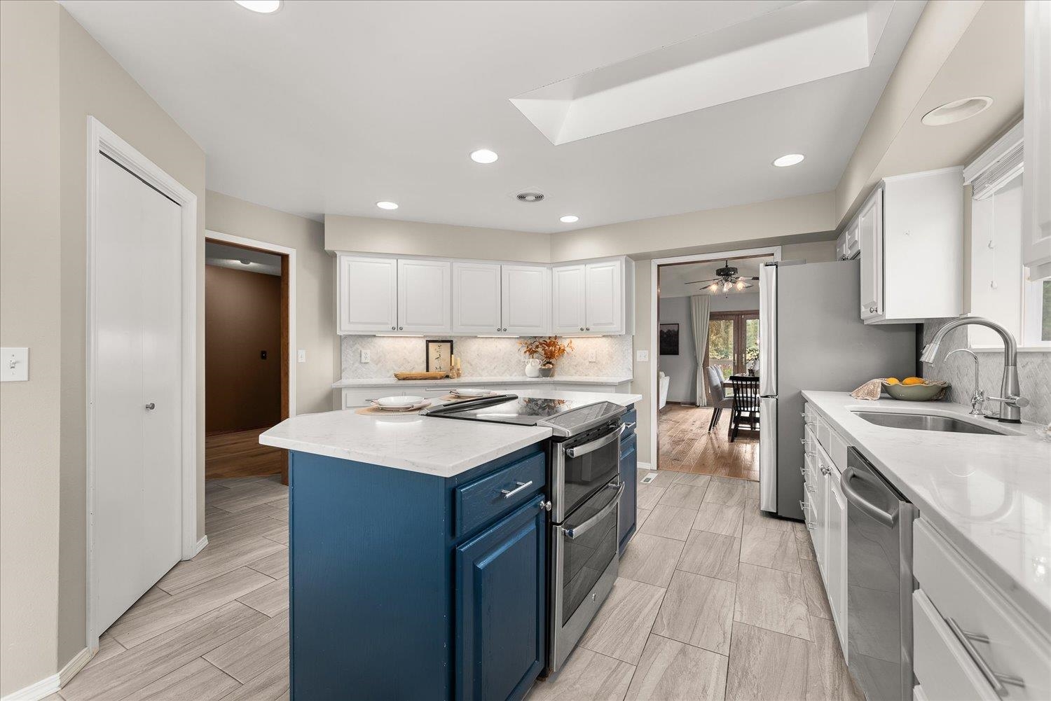 11709 N Kathy Ln - Photo 3