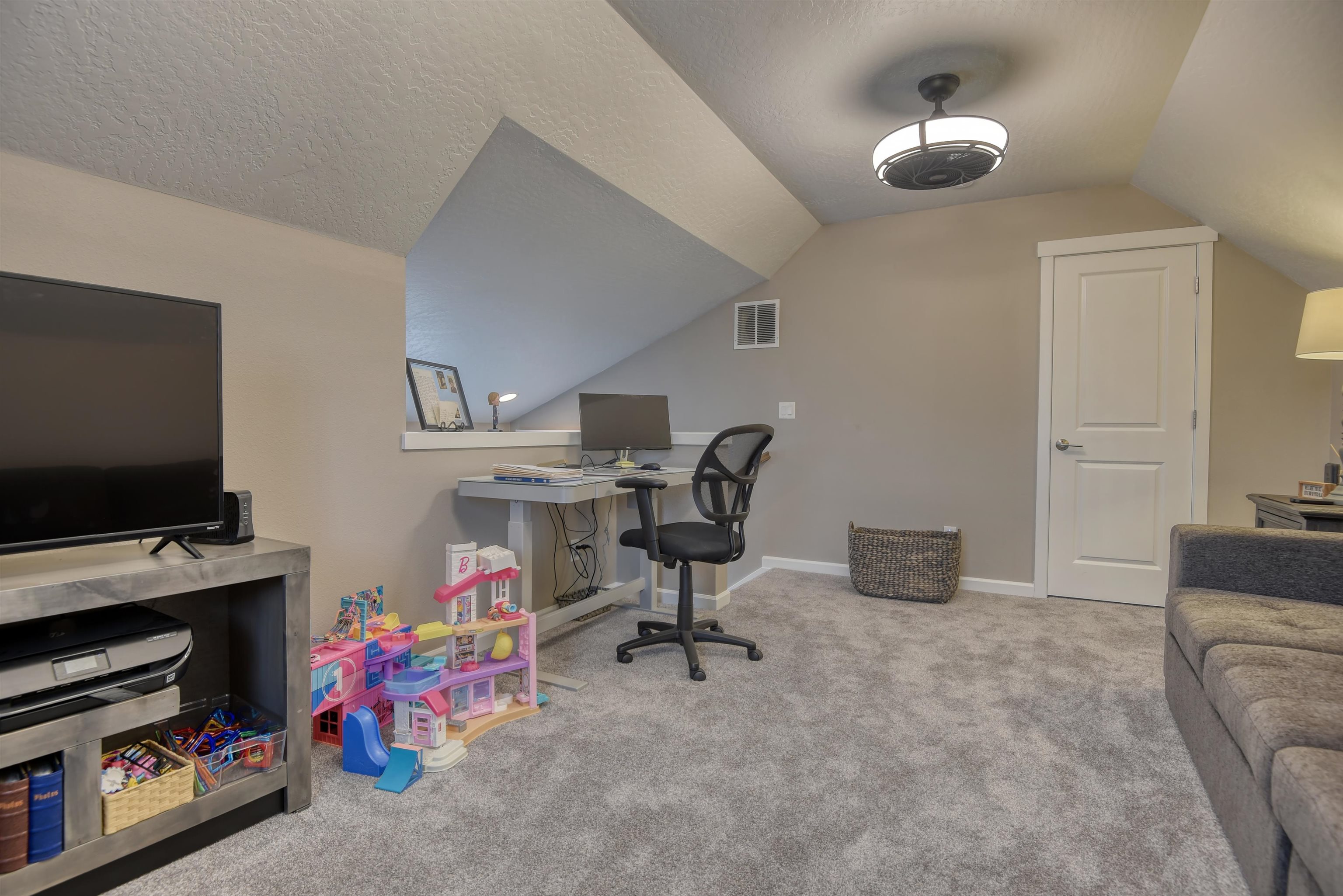 2023 CENTENNIAL Way - Photo 24