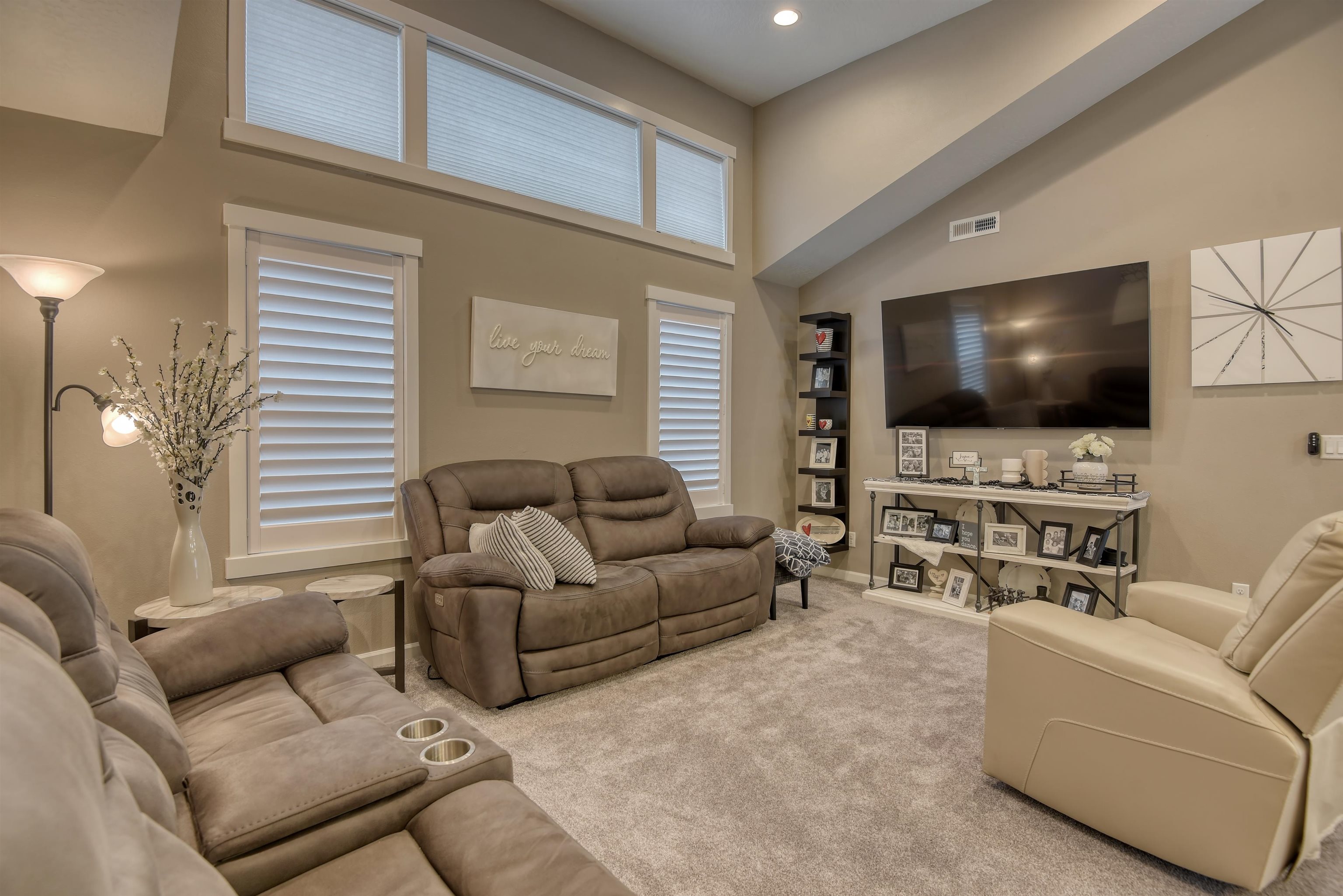 2023 CENTENNIAL Way - Photo 7