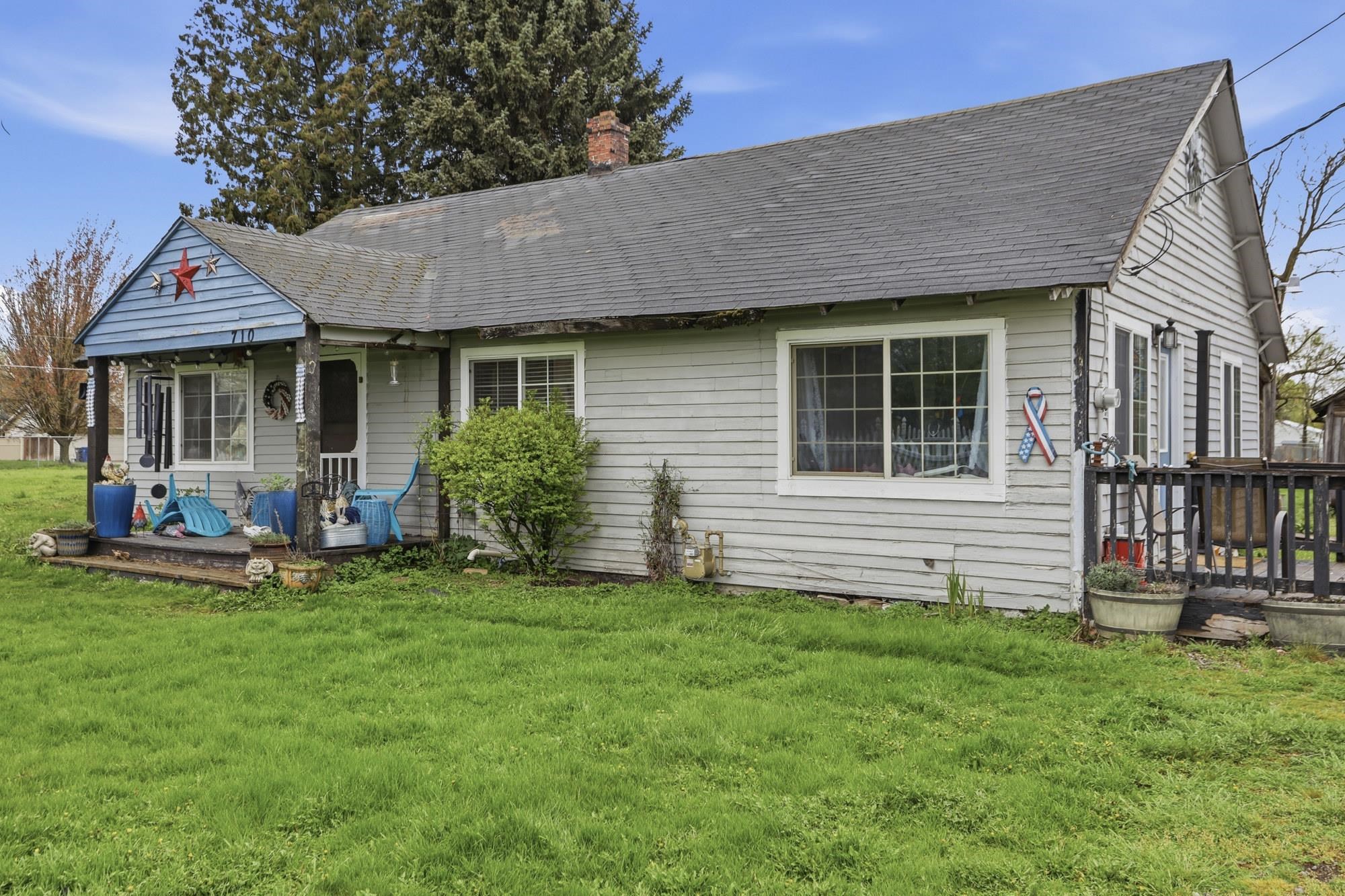 710 S BARKER Rd - Photo 2