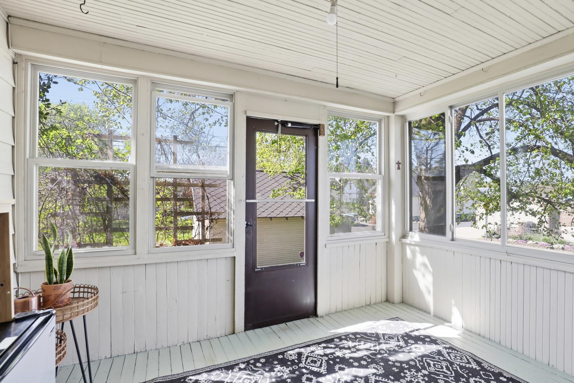 1827 W Augusta Ave - Photo 19