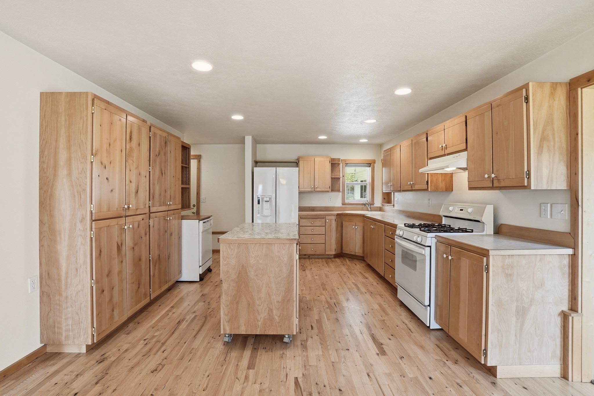 3734C N Deer Lake Rd - Photo 8