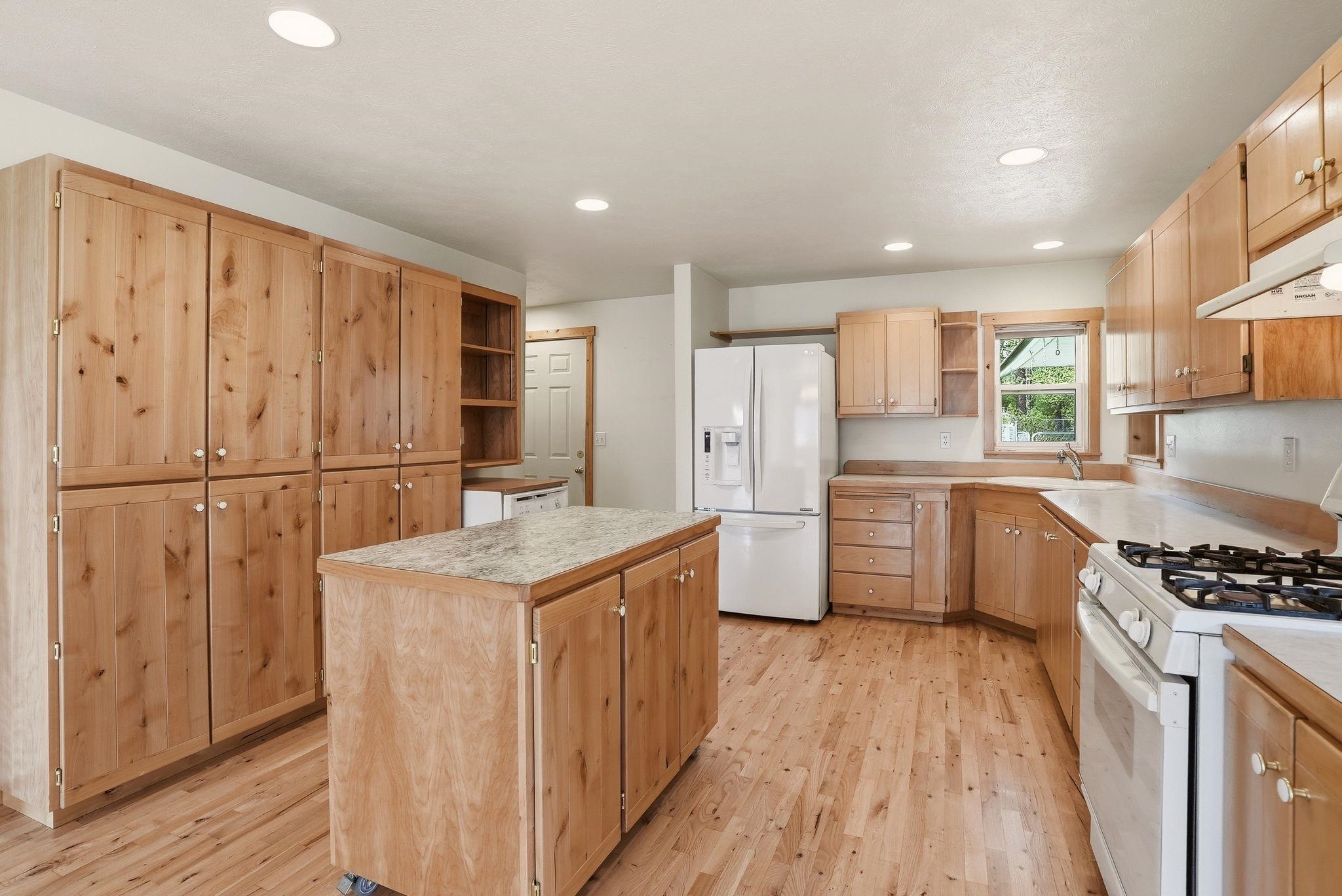 3734C N Deer Lake Rd - Photo 9
