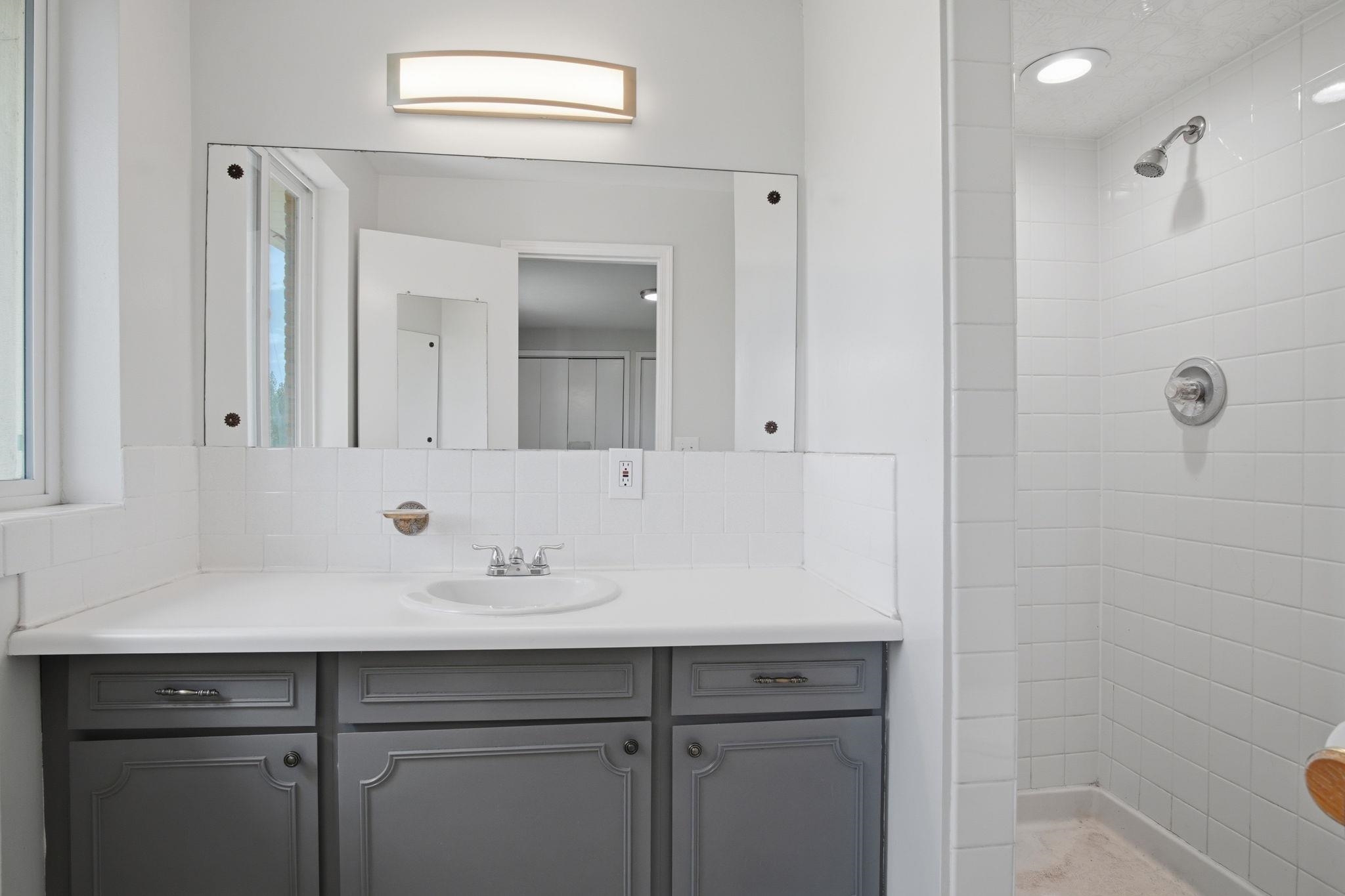 8118 S Spotted Rd - Photo 12