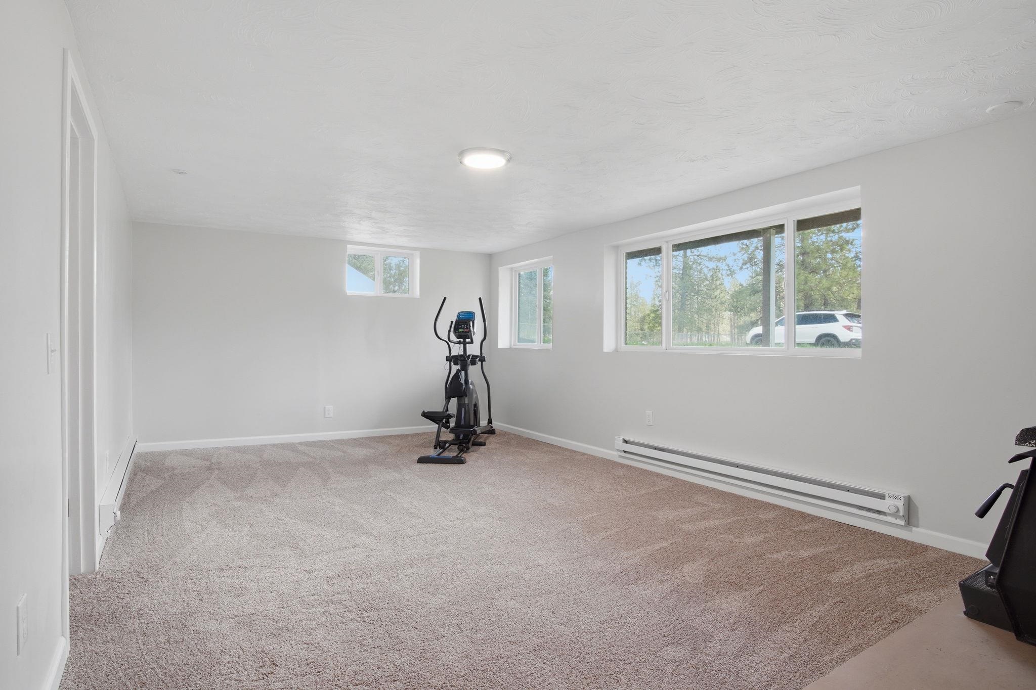 8118 S Spotted Rd - Photo 17