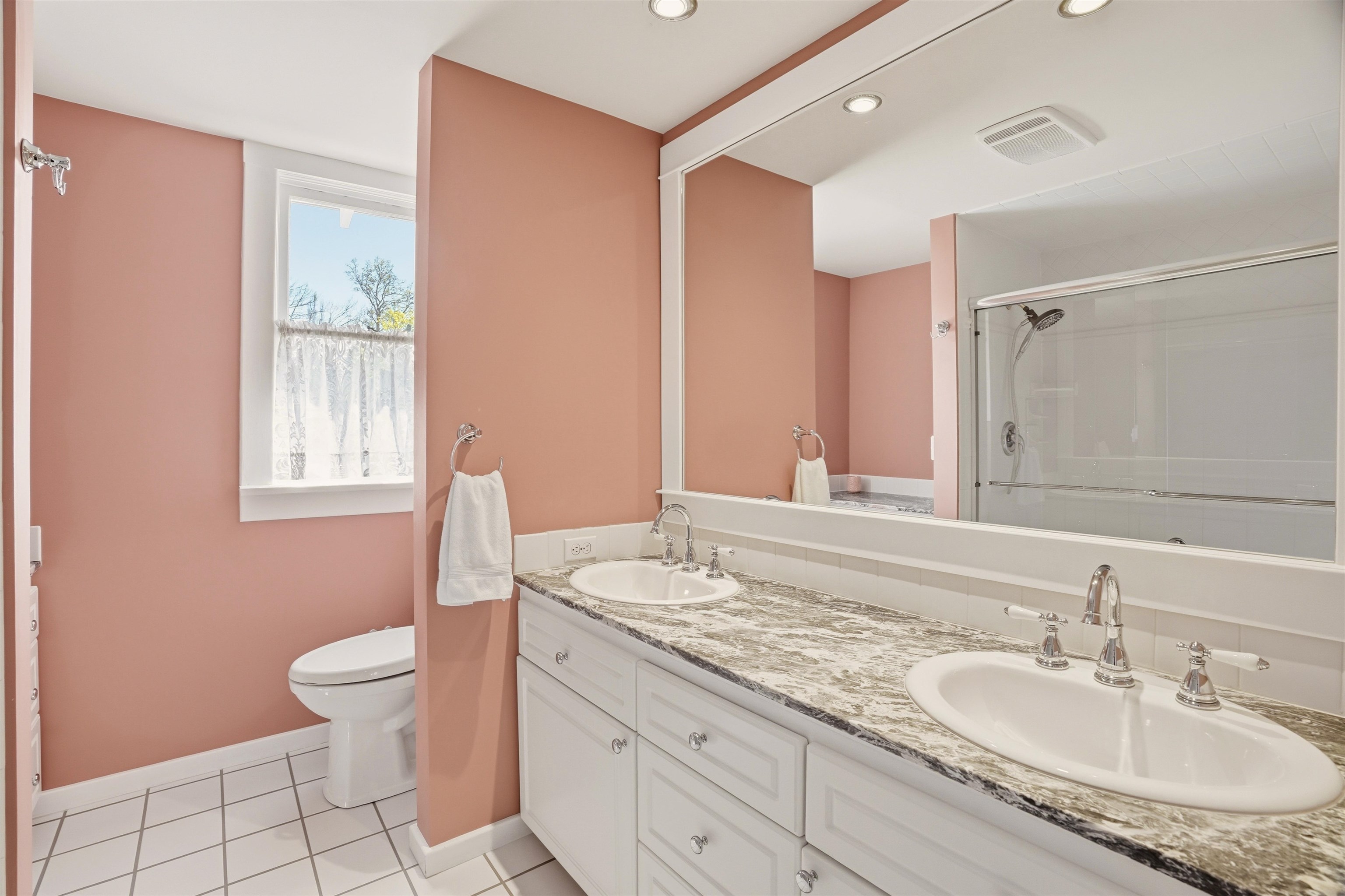 712 E 19TH Ave - Photo 28