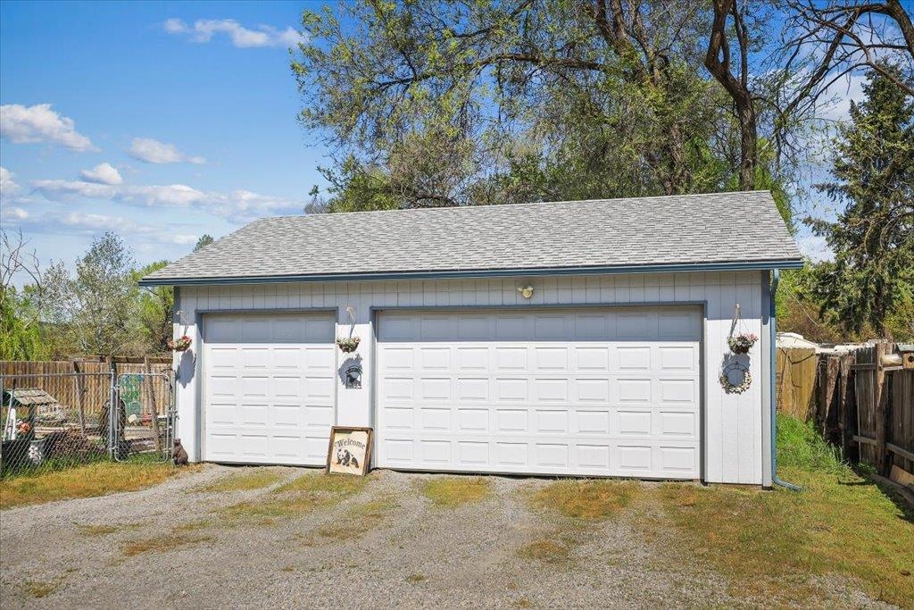 8403 E Broadway Ave - Photo 24