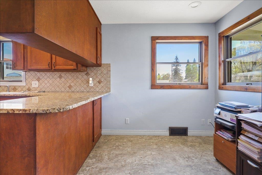 8403 E Broadway Ave - Photo 10