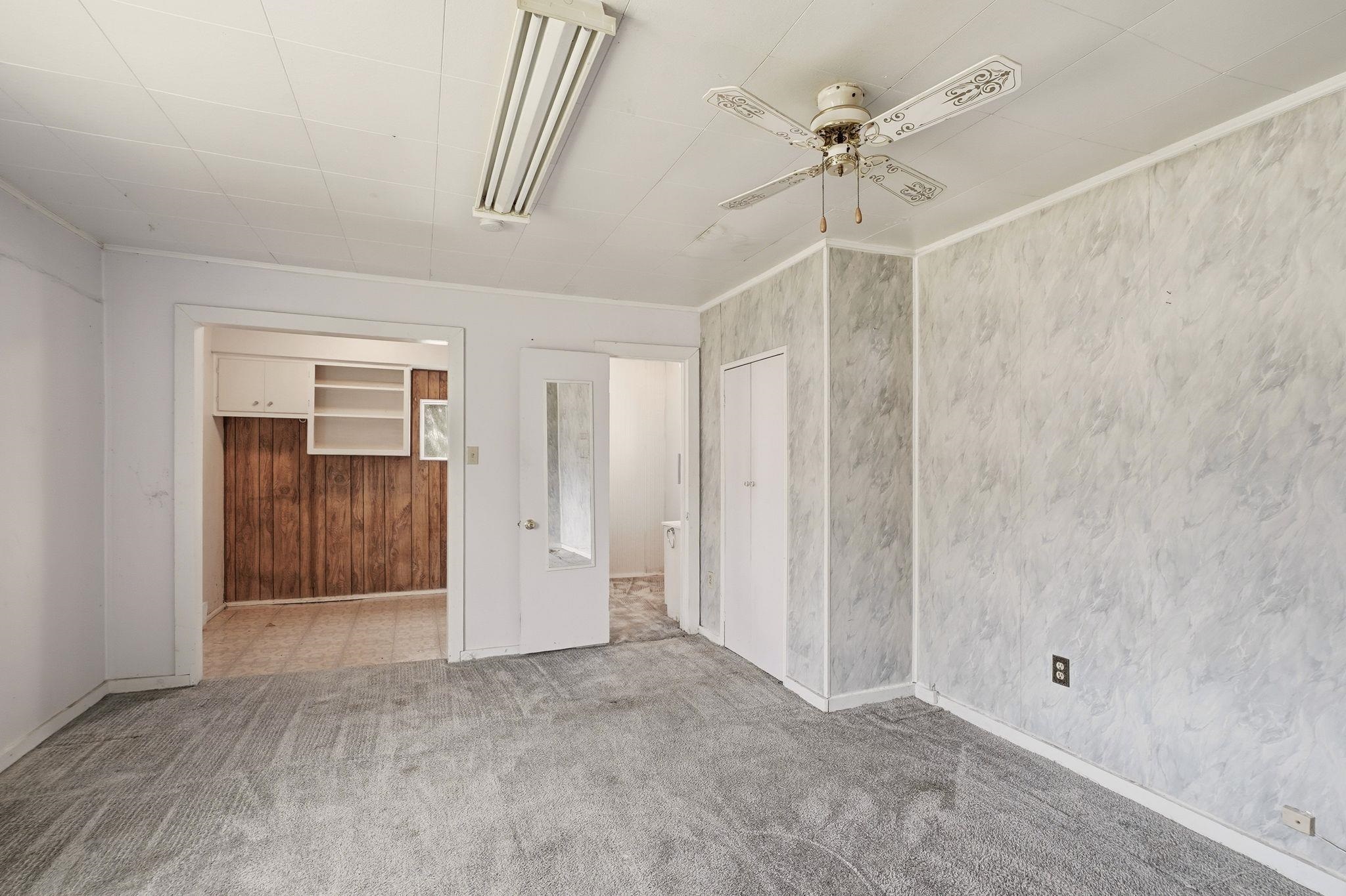 10212 S Electric Ave - Photo 17