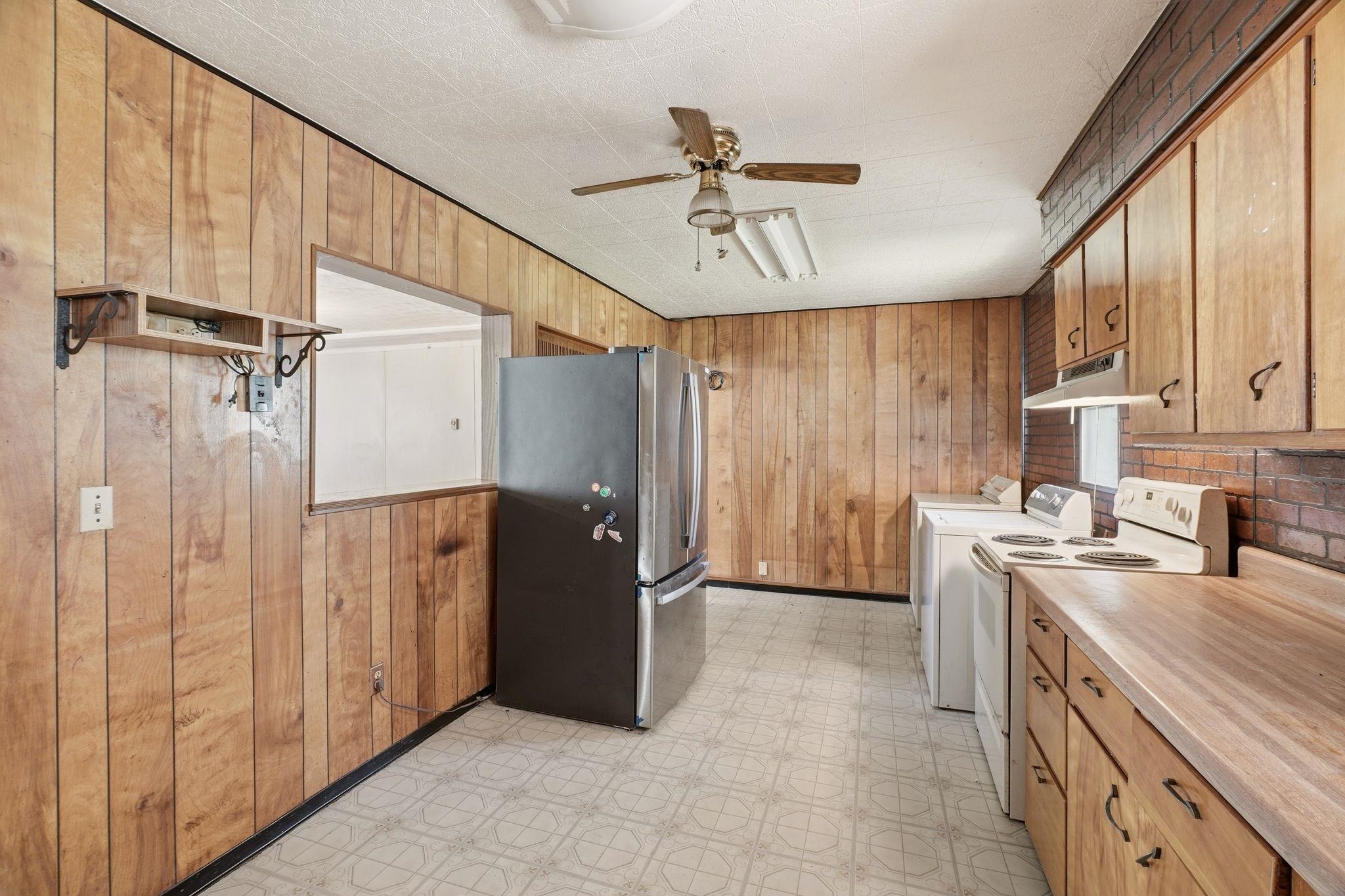 10212 S Electric Ave - Photo 10