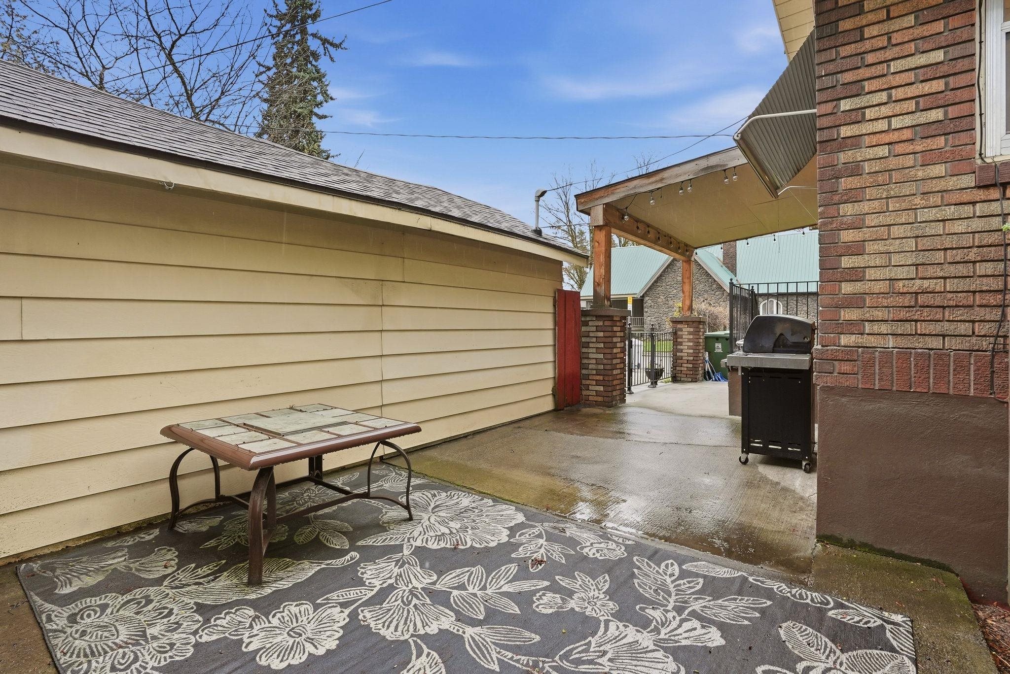 2423 S Grand Blvd - Photo 19