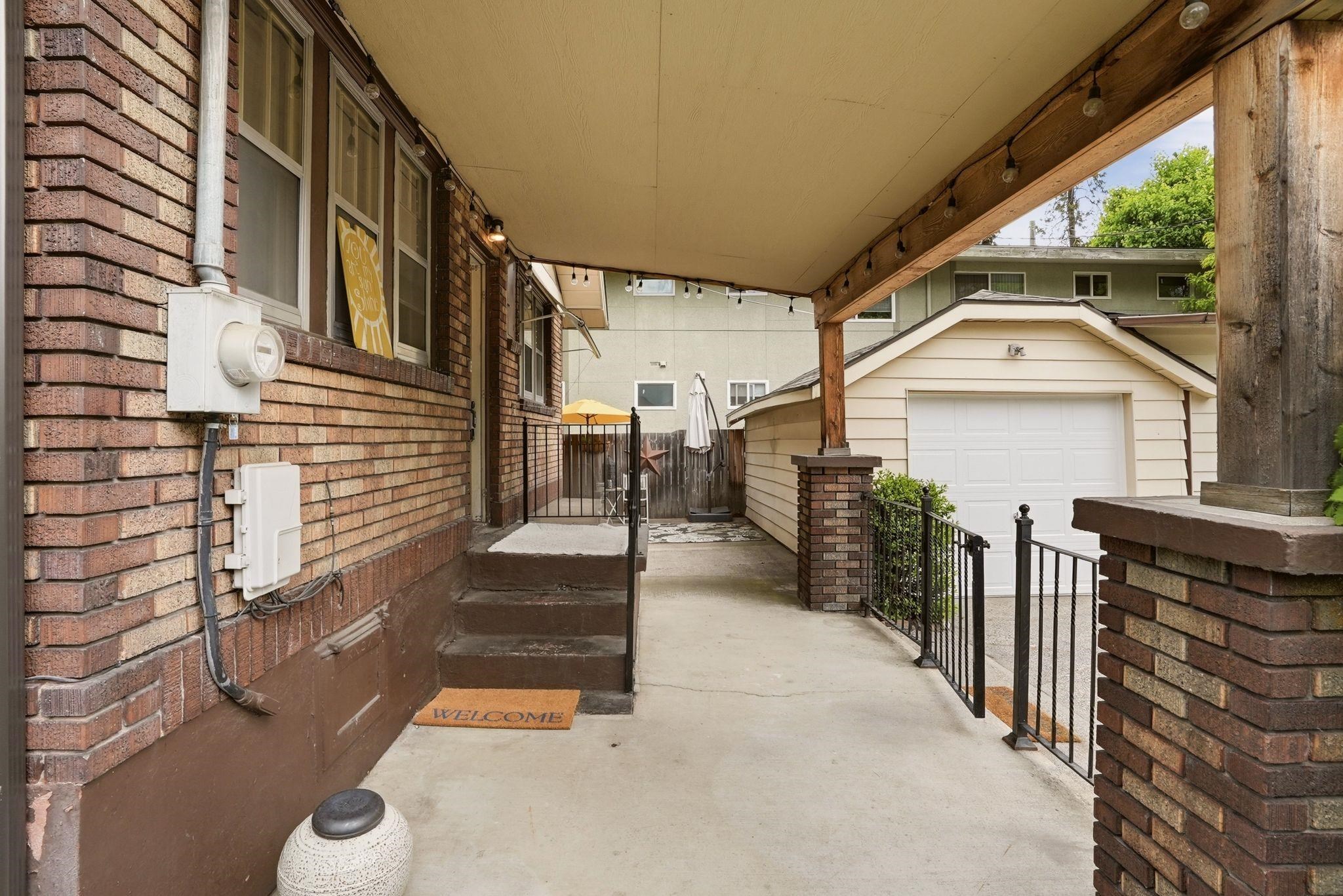 2423 S Grand Blvd - Photo 32