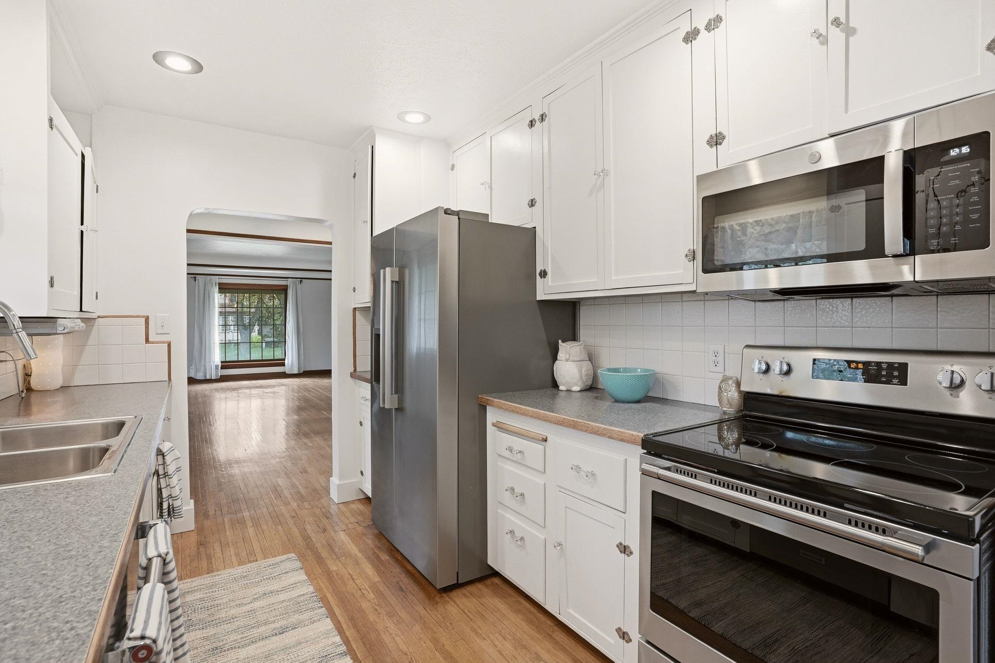 2423 S Grand Blvd - Photo 9