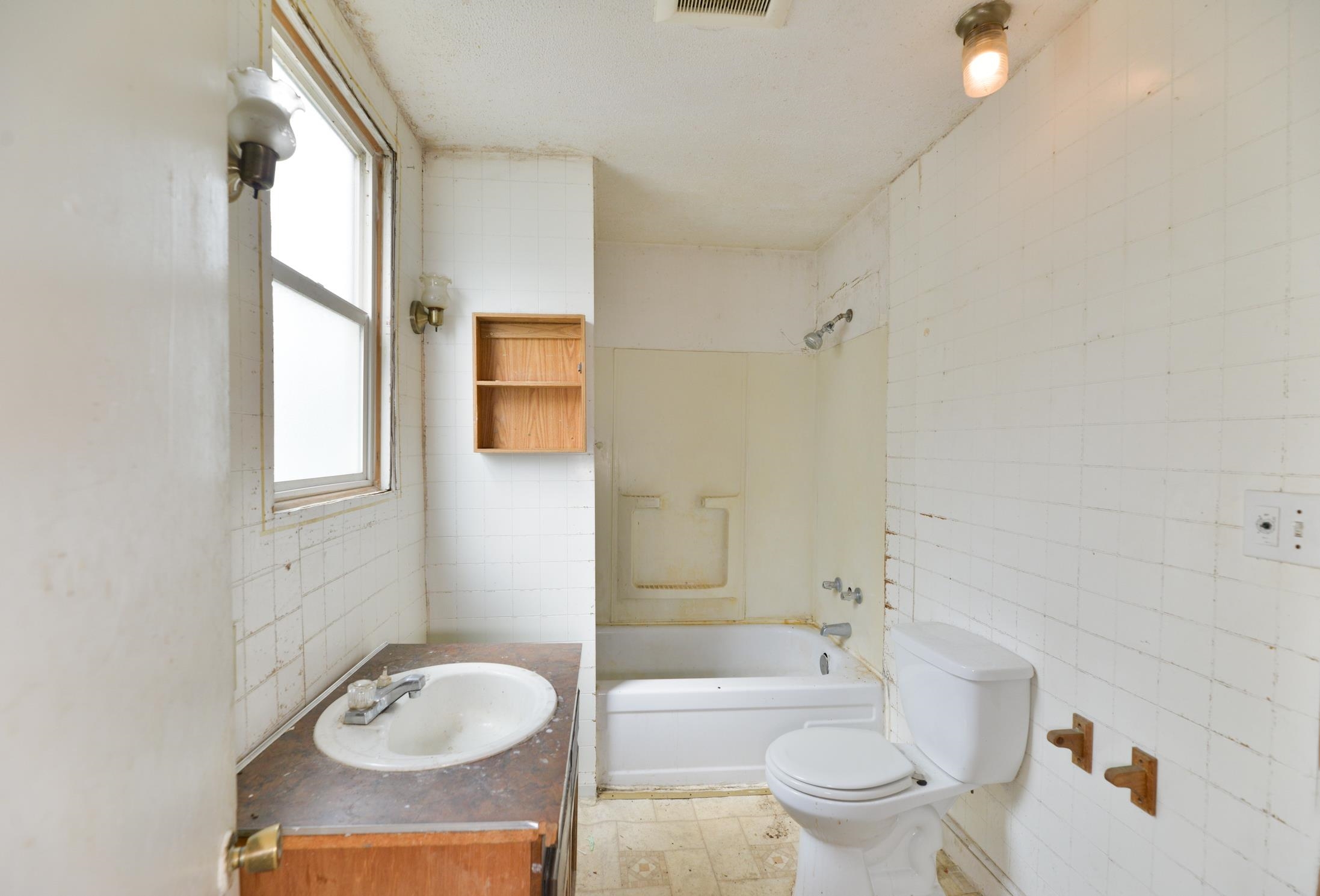 1823 E 5th Ave - Photo 11