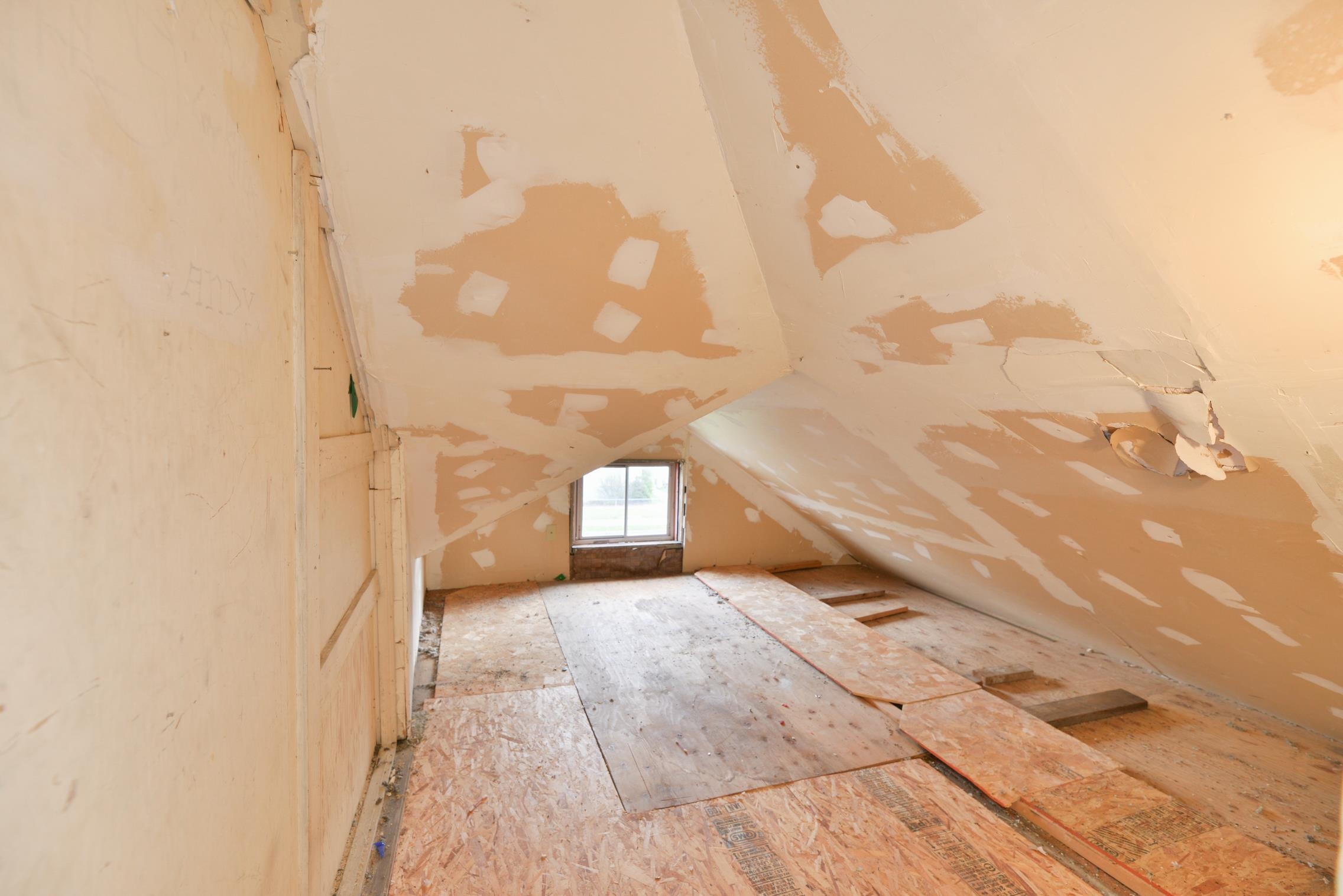 1823 E 5th Ave - Photo 15