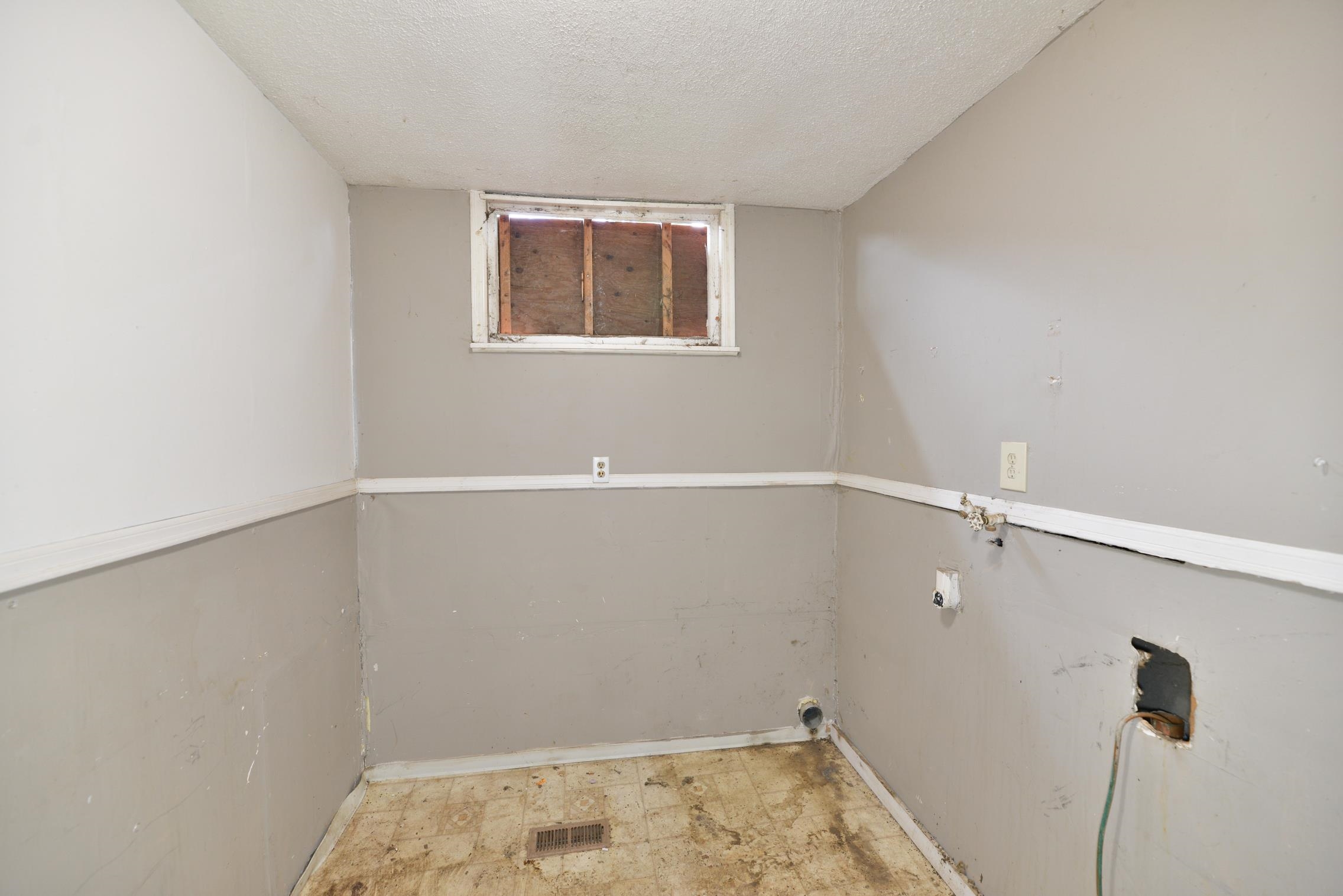 1823 E 5th Ave - Photo 10