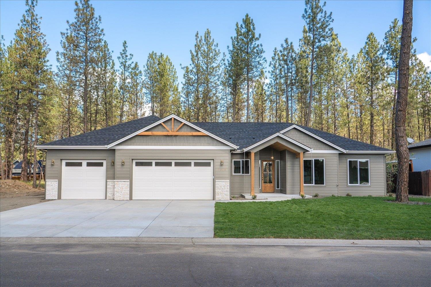 7310 W Kendick Ave - Photo 1