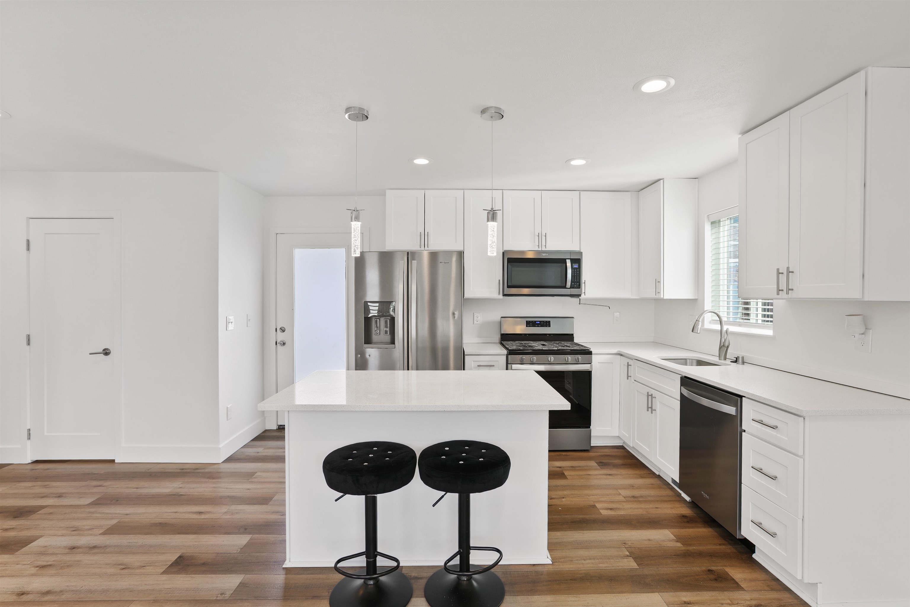 11909 E 2nd Ln - Photo 6