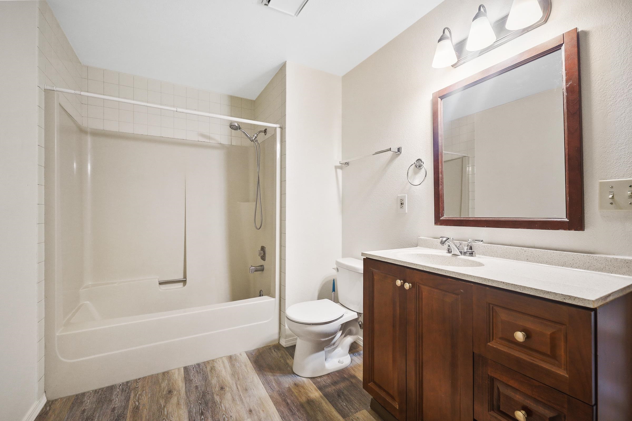 1113 W 10th Ave - Photo 19