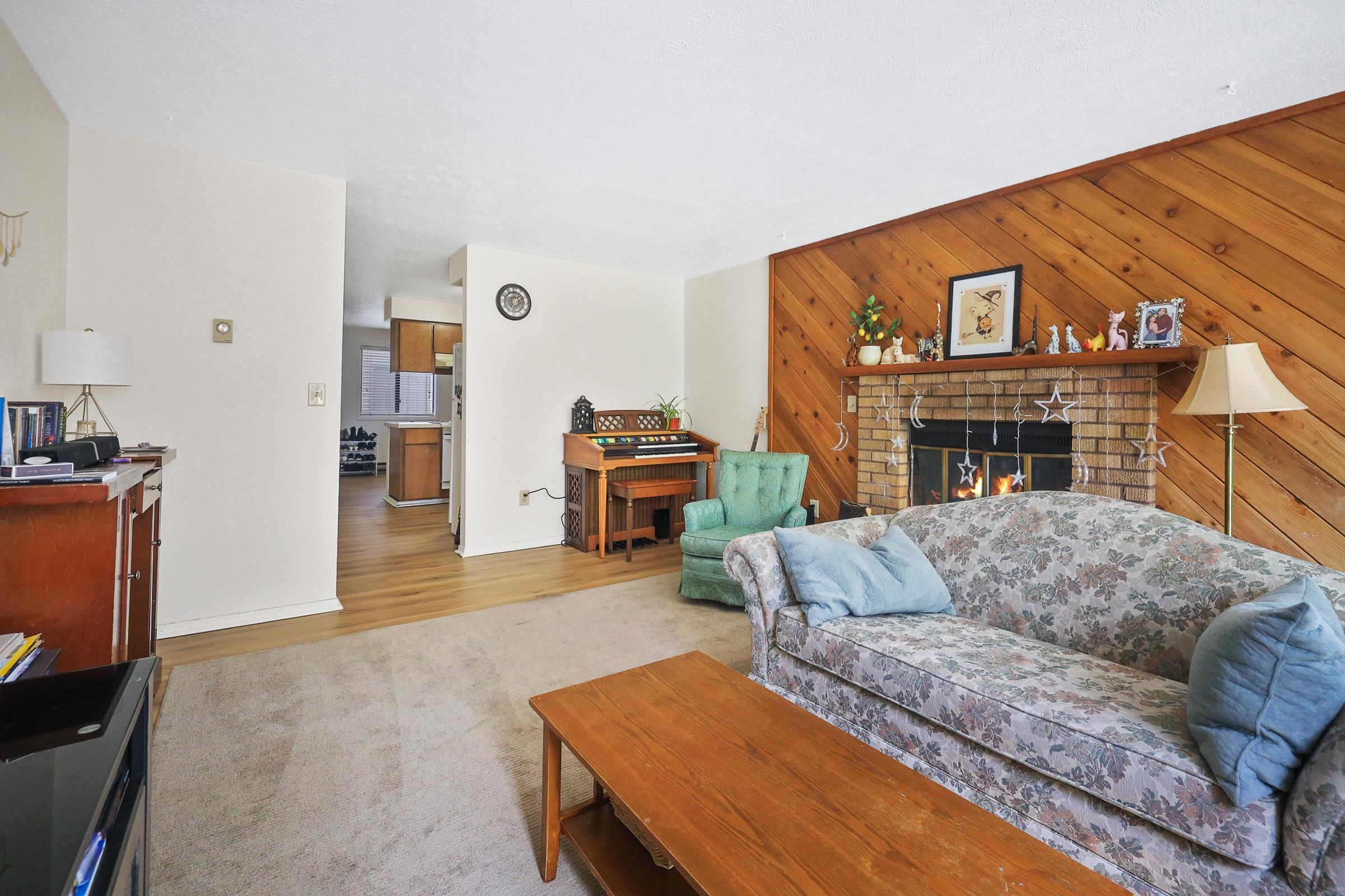 1113 W 10th Ave - Photo 7