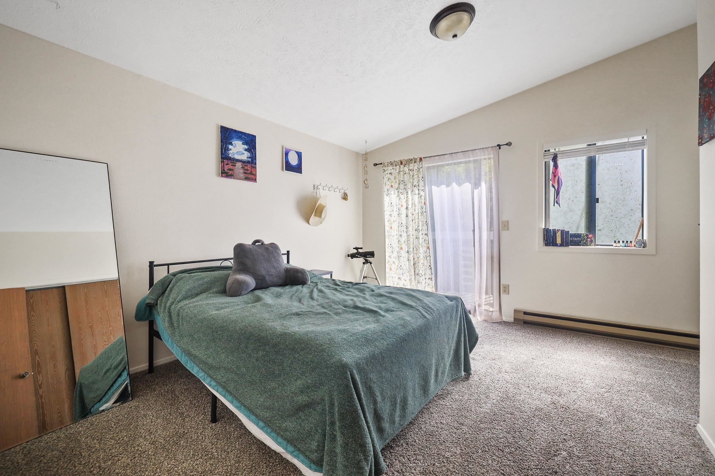 1113 W 10th Ave - Photo 8