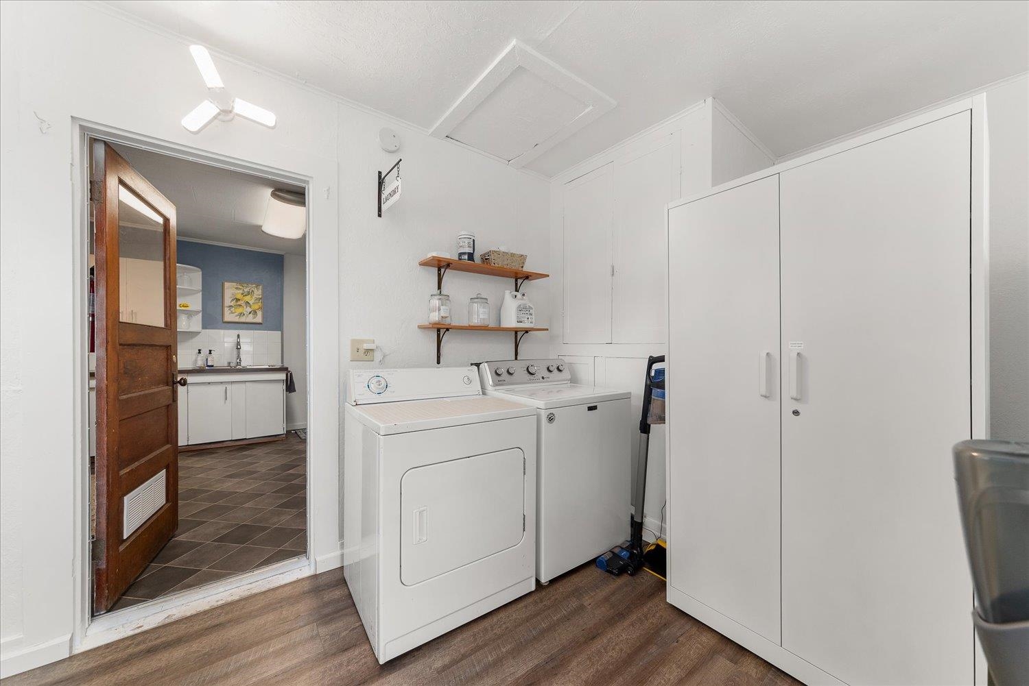 811 E Everett Ave - Photo 18
