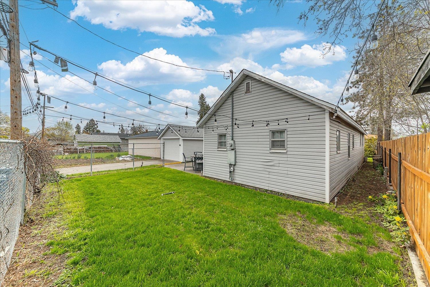 811 E Everett Ave - Photo 22